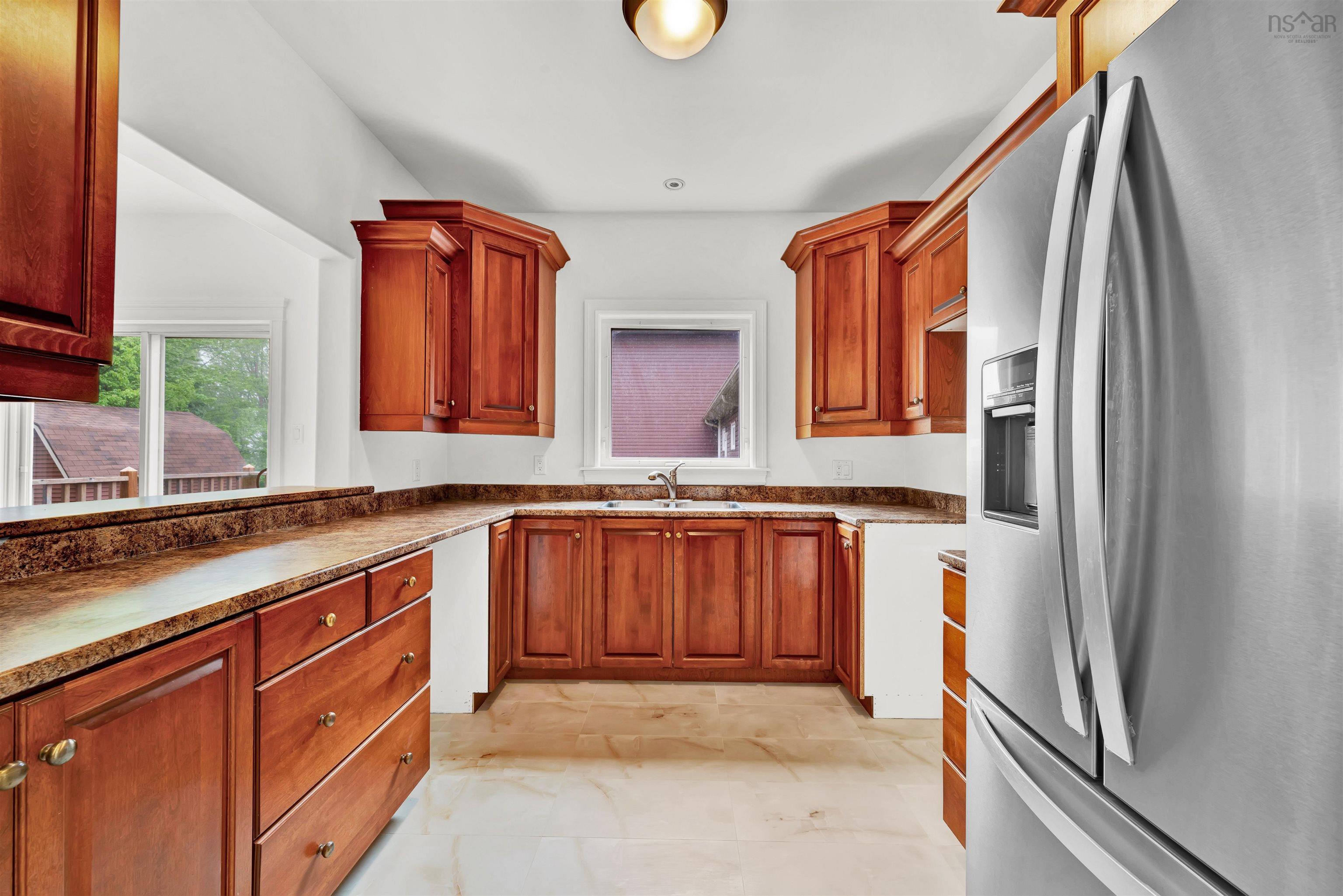 $1,285,000.00: 129 Appaloosa Run, Hammonds Plains