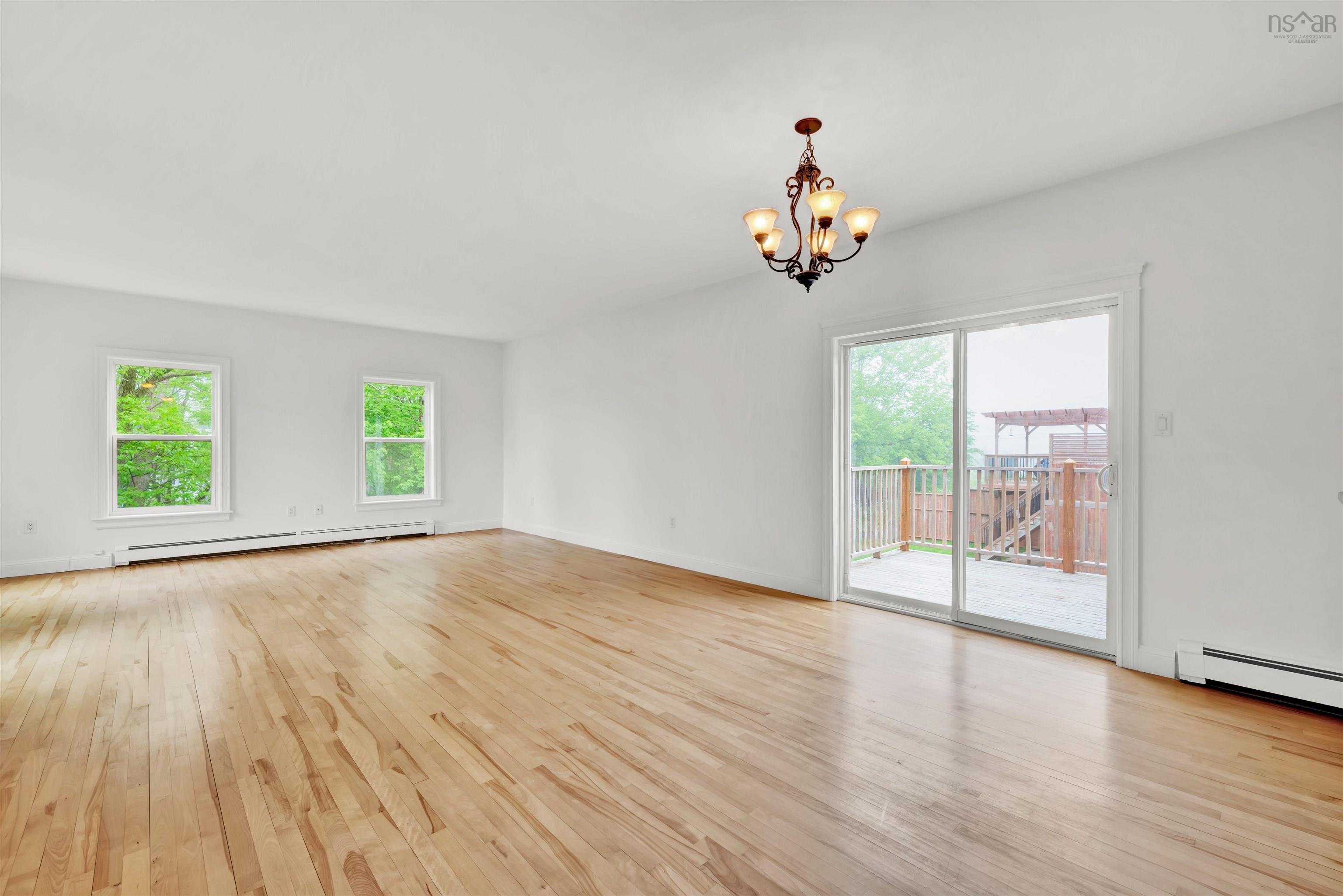 $1,285,000.00: 129 Appaloosa Run, Hammonds Plains