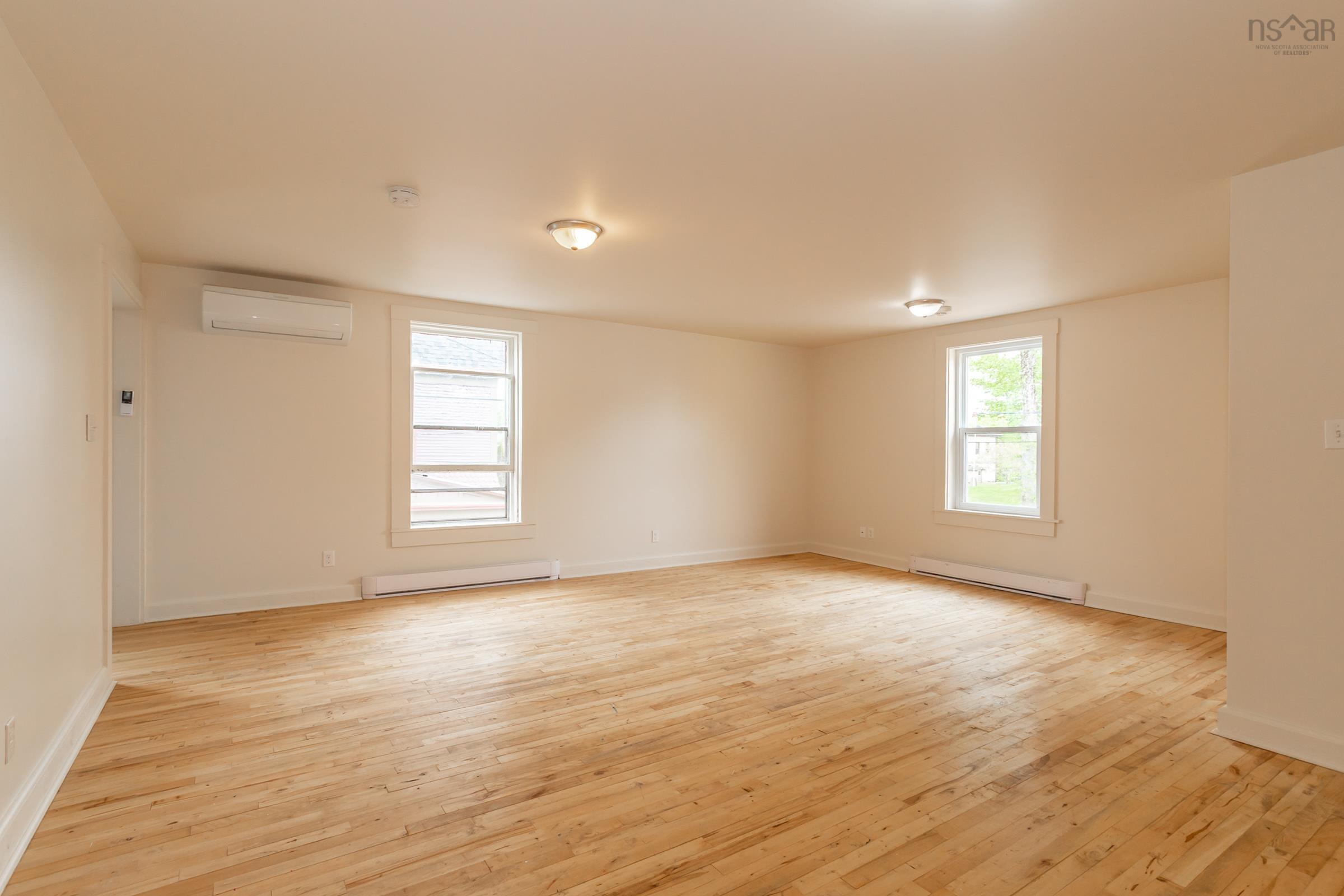 $689,000.00: 358 - 360 St George Street, Annapolis Royal