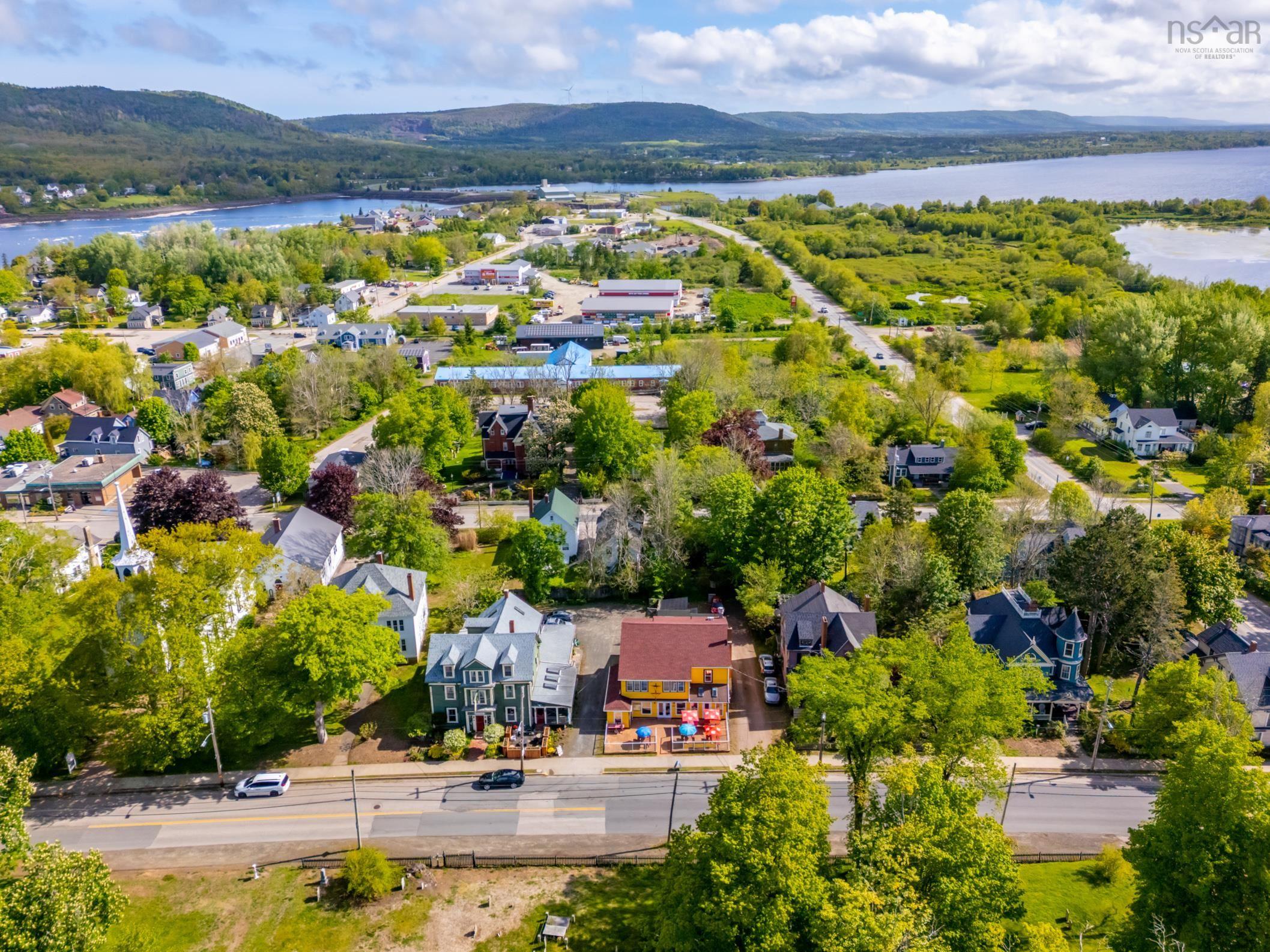$689,000.00: 358 - 360 St George Street, Annapolis Royal