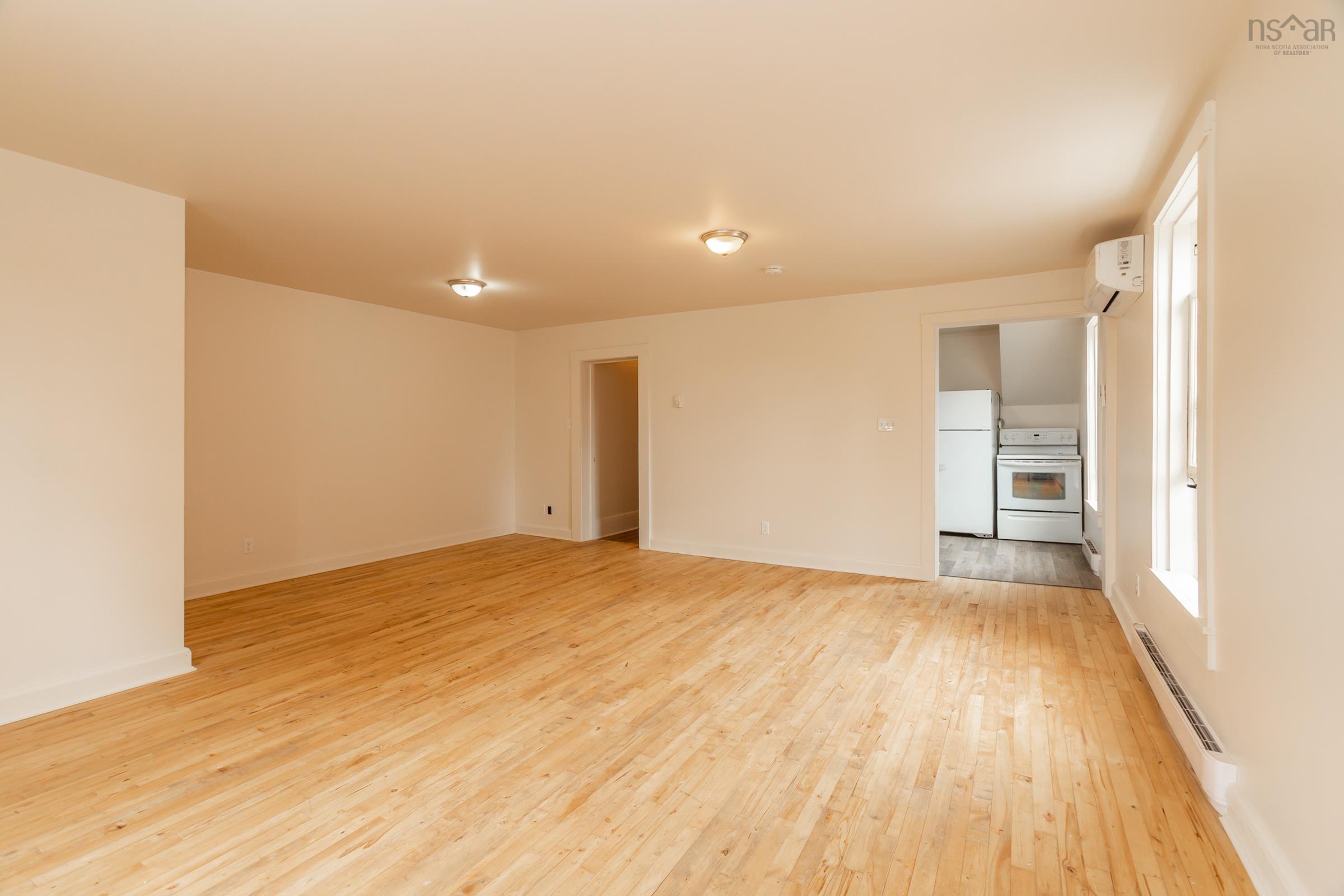 $689,000.00: 358 - 360 St George Street, Annapolis Royal