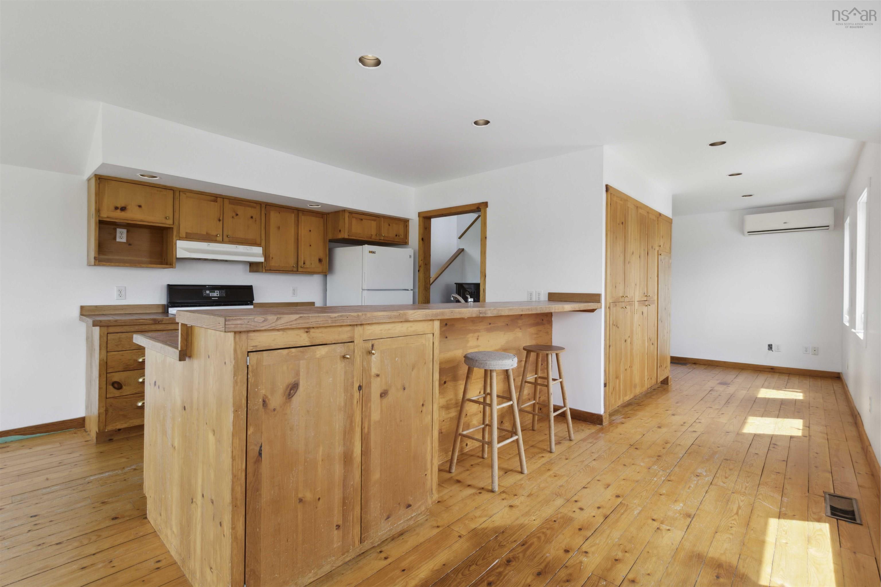 $395,000.00: 21 West Berlin Wharf Road, West Berlin