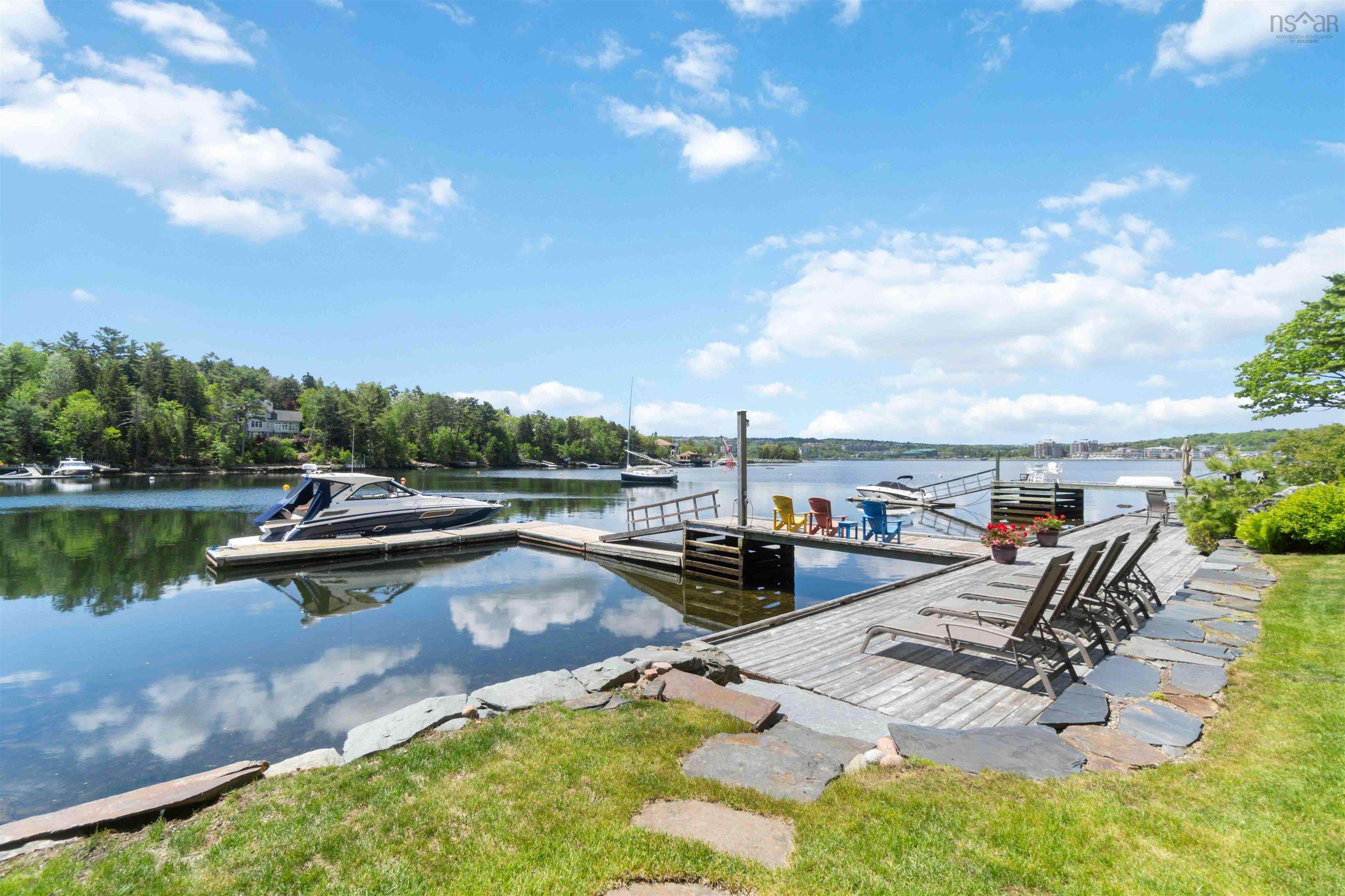 1077 Shore Drive, Bedford, NS (MLS 202613085)