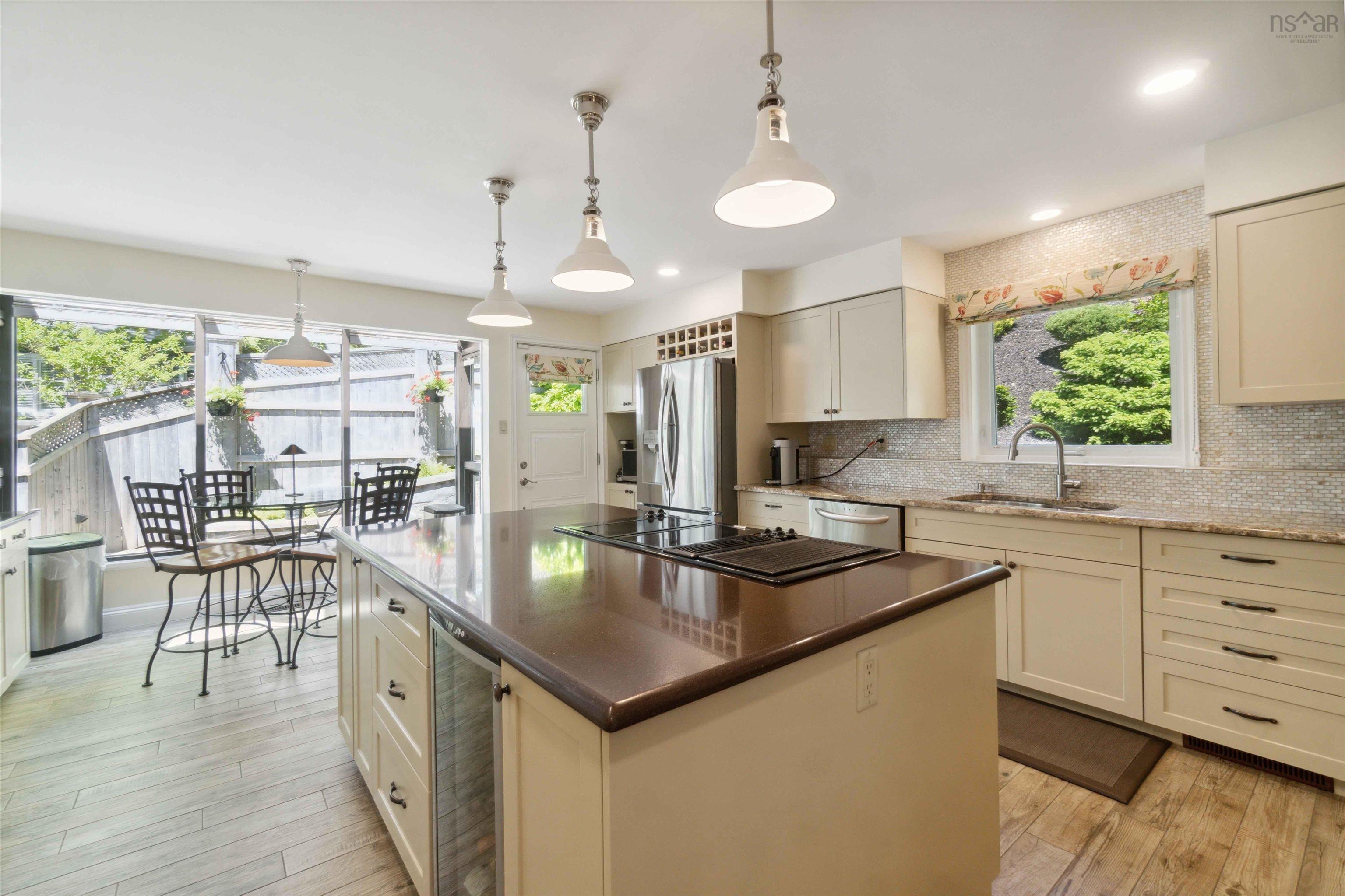 1077 Shore Drive, Bedford, NS (MLS 202613085)