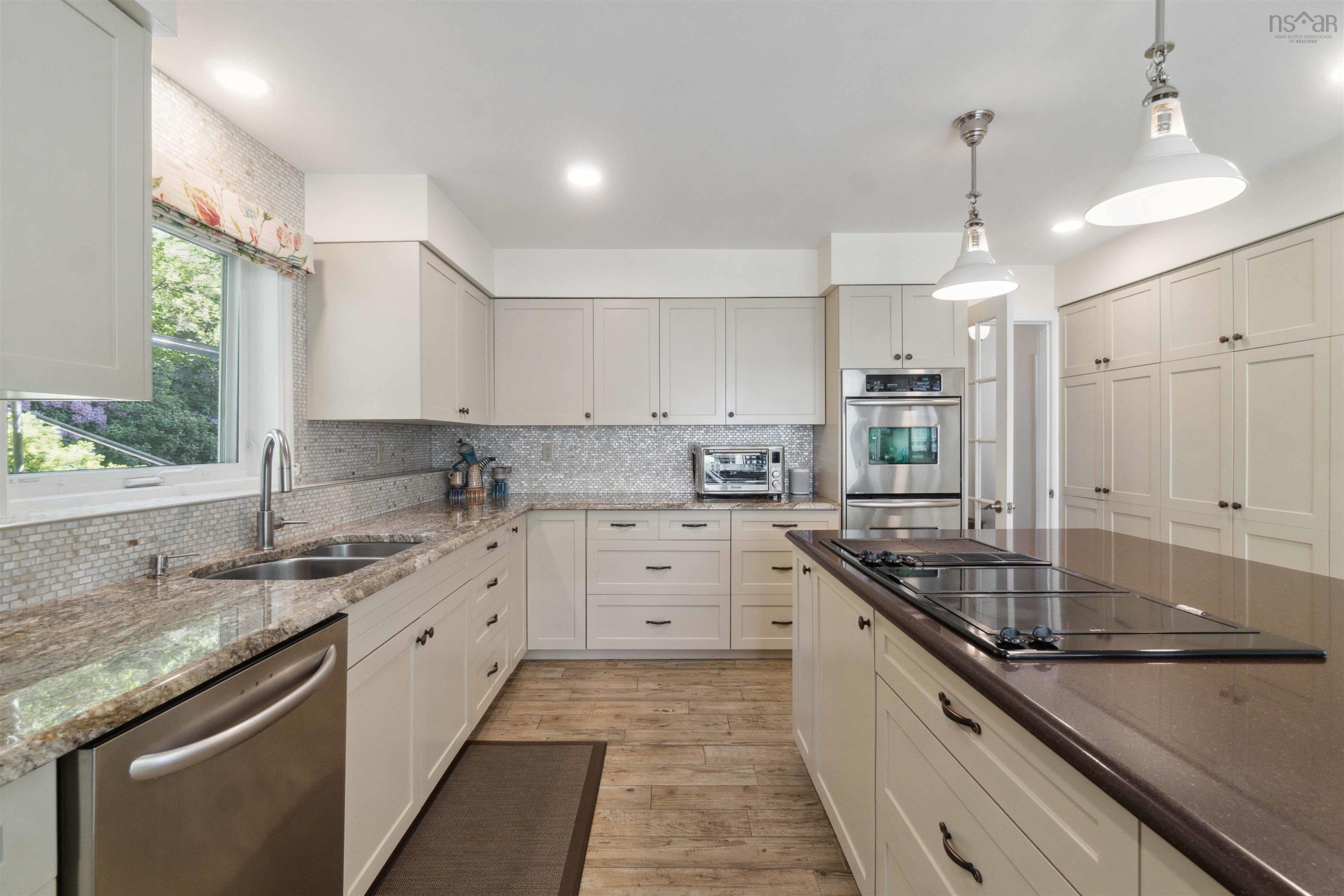 1077 Shore Drive, Bedford, NS (MLS 202613085)