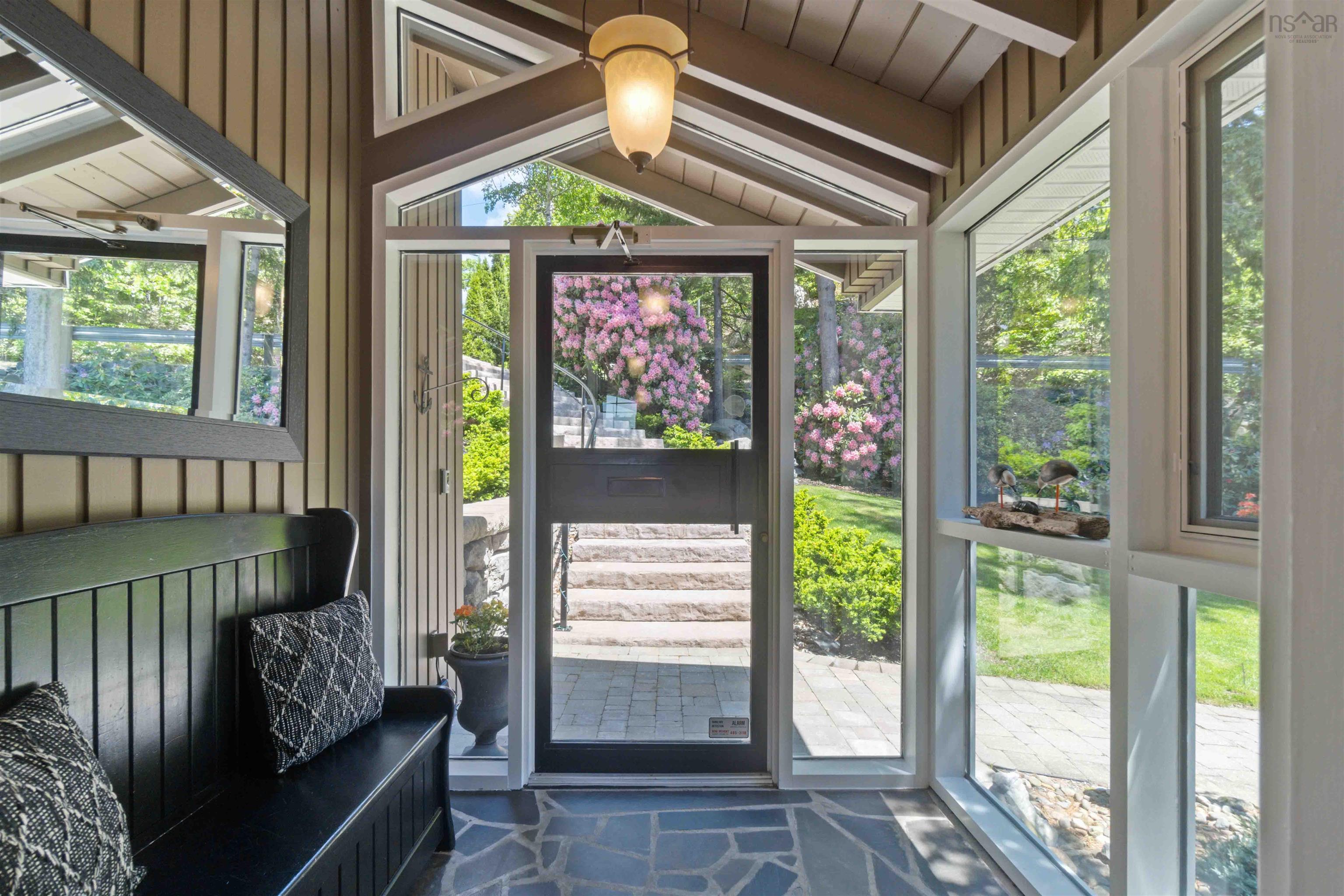 1077 Shore Drive, Bedford, NS (MLS 202613085)