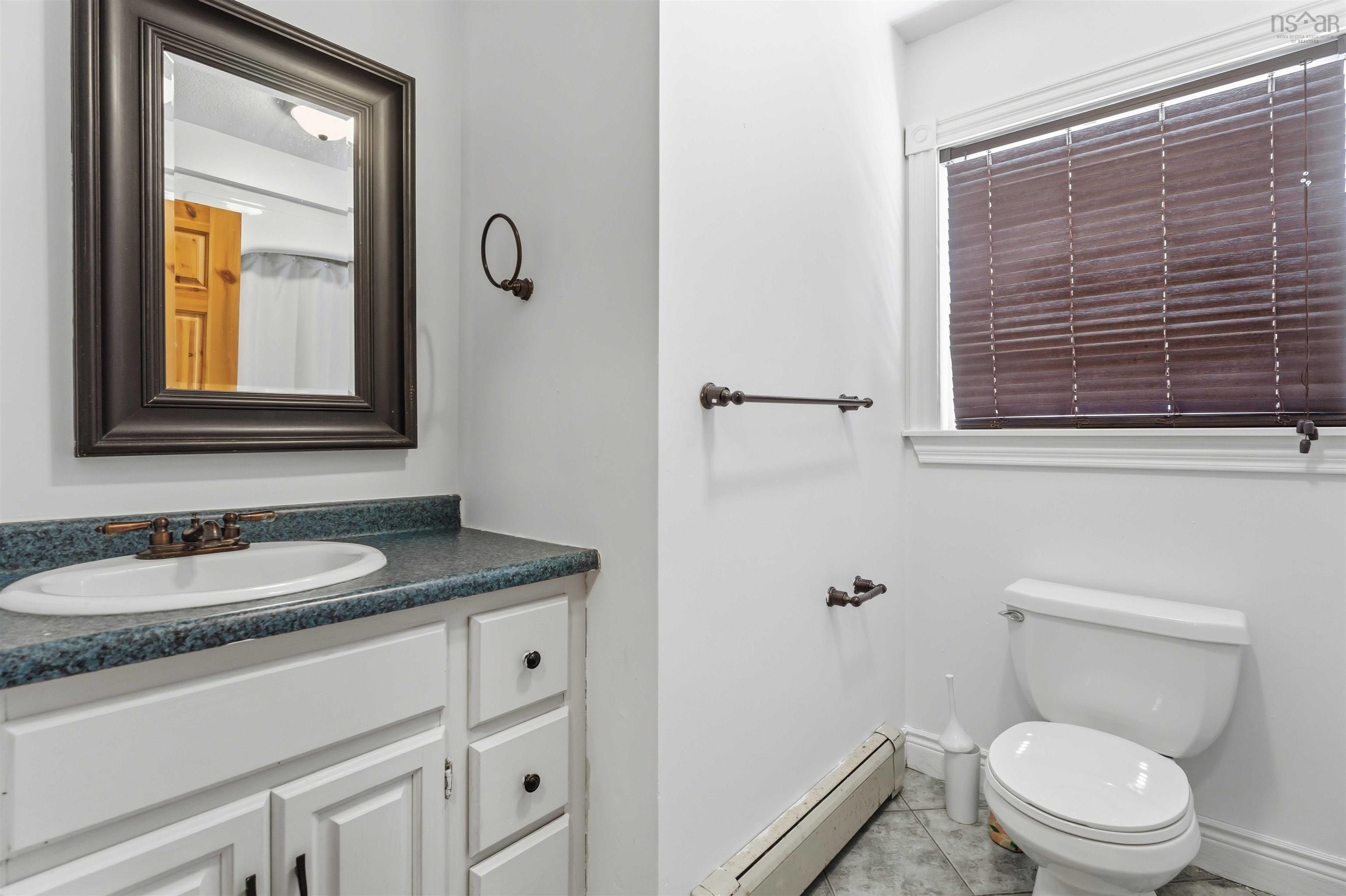 $379,900.00: 80 Old Runway Drive, Nictaux