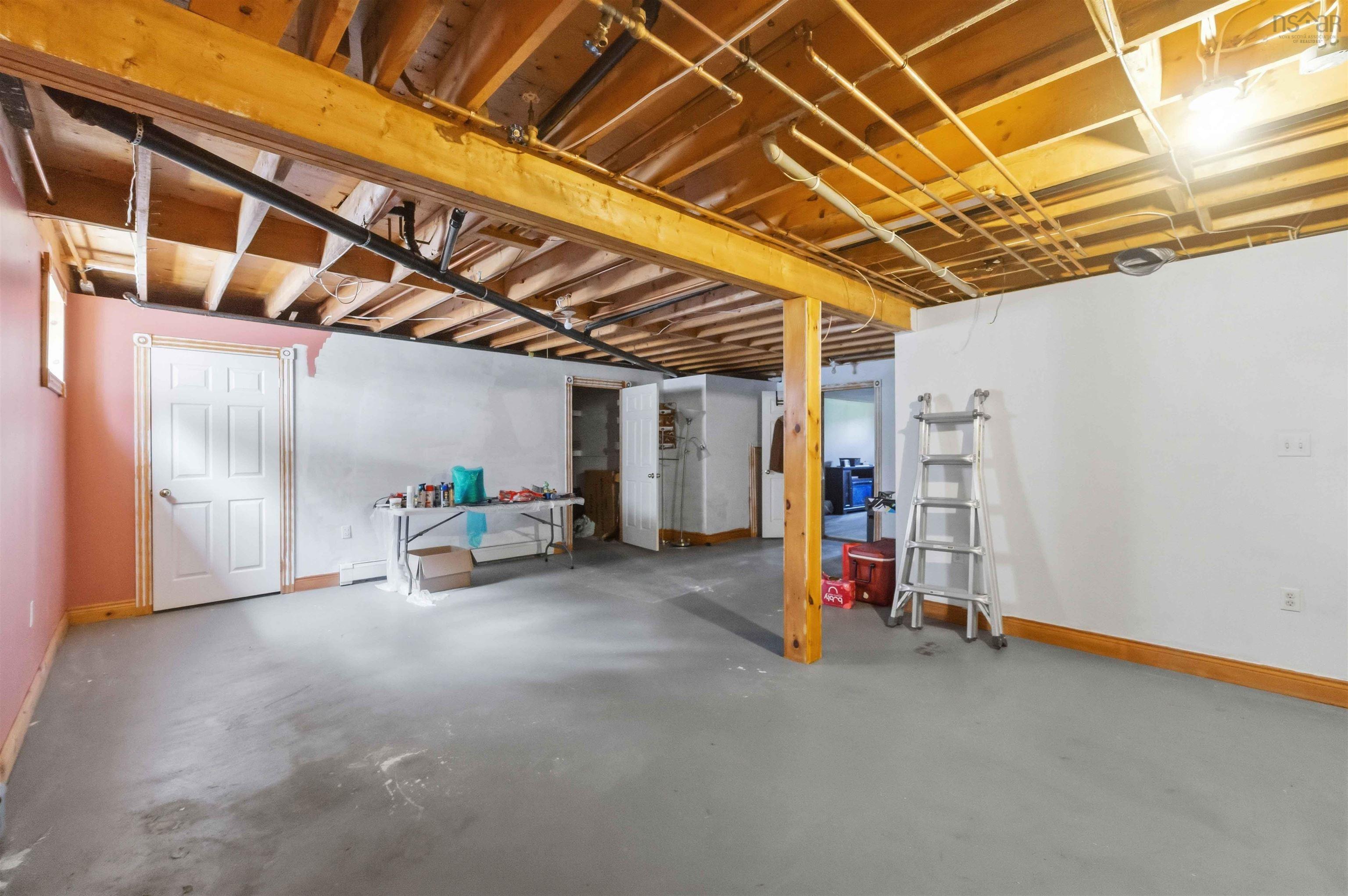 $379,900.00: 80 Old Runway Drive, Nictaux
