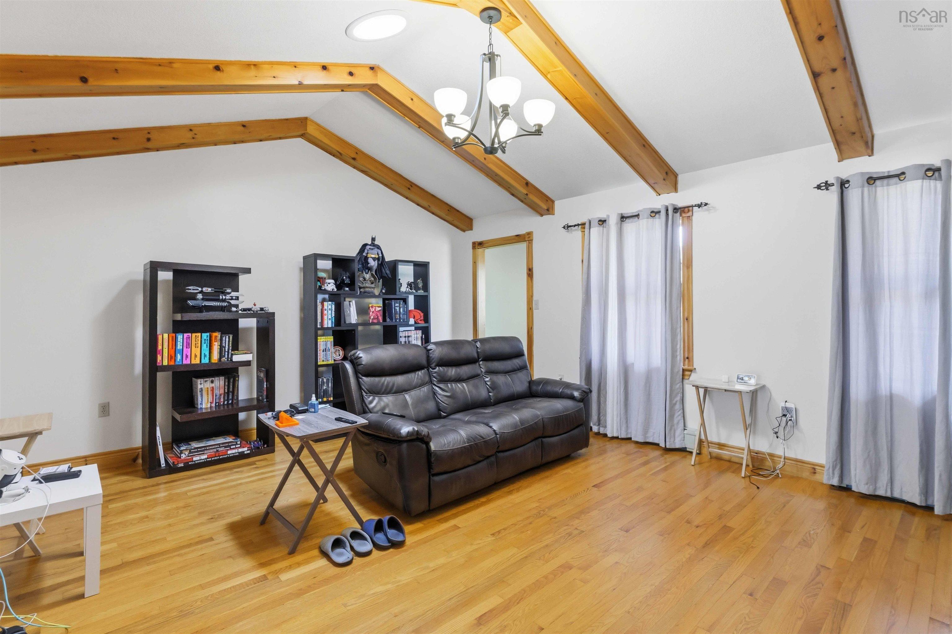 $379,900.00: 80 Old Runway Drive, Nictaux