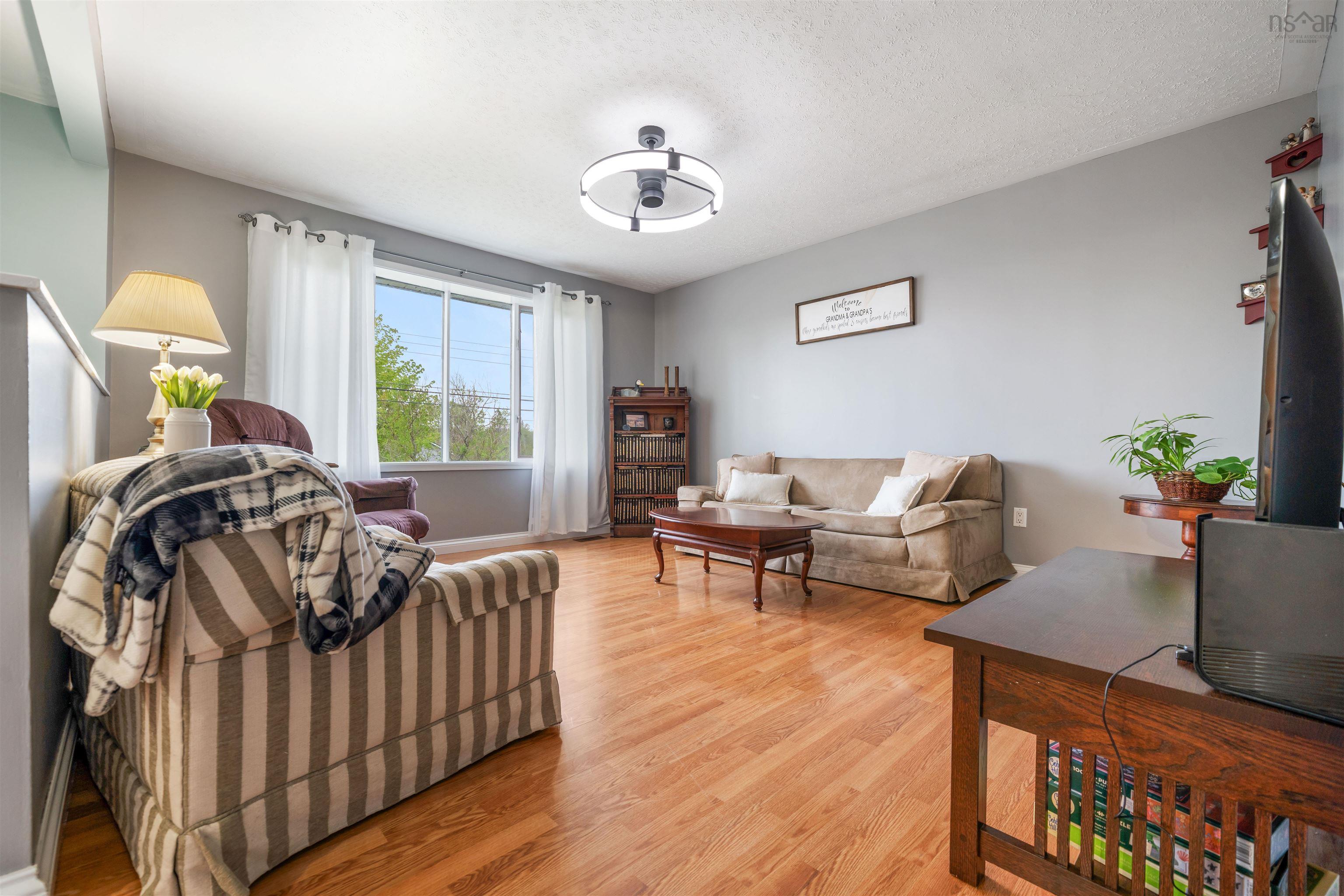 $298,000.00: 914 West North River Road, North River