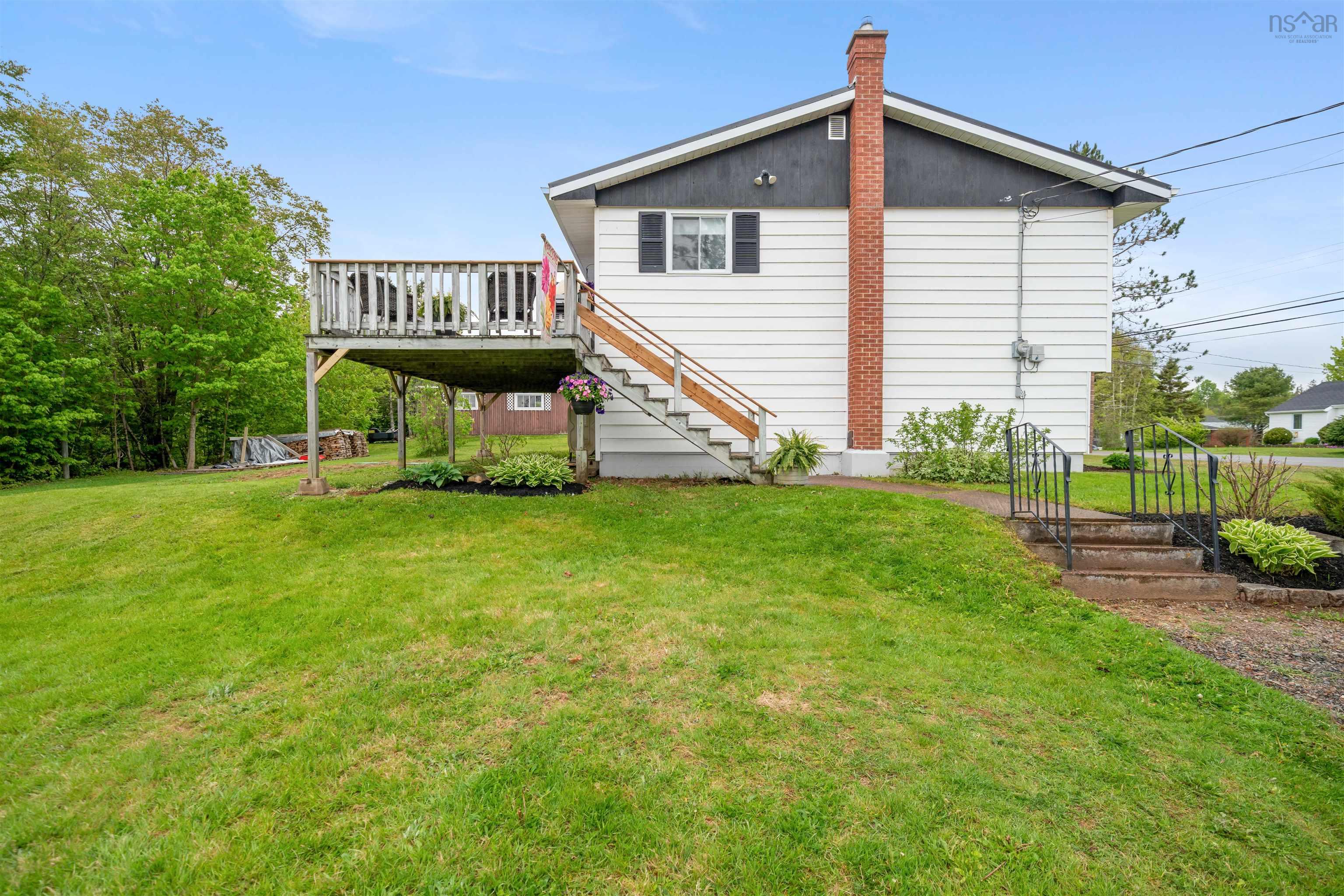 $298,000.00: 914 West North River Road, North River
