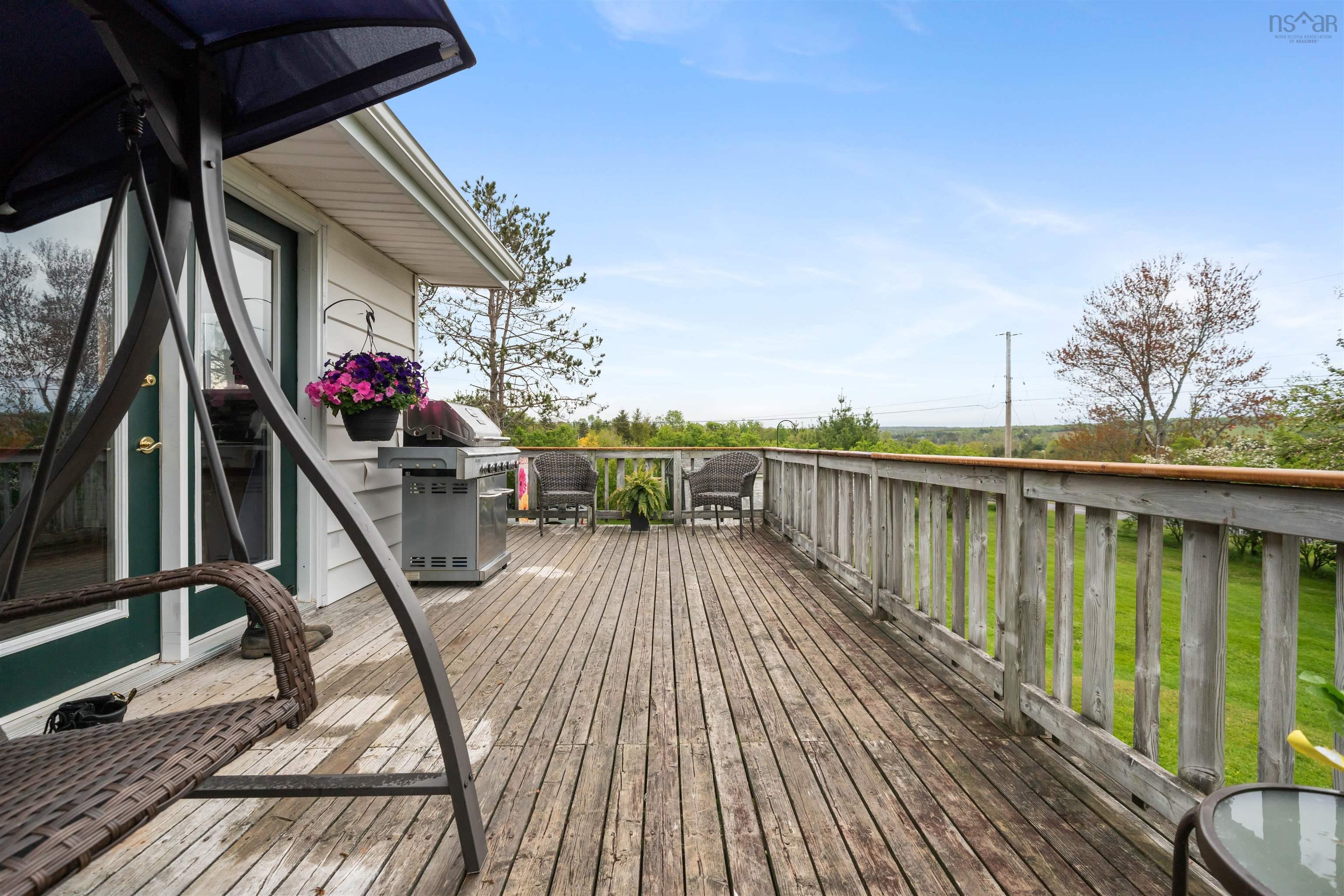 $298,000.00: 914 West North River Road, North River