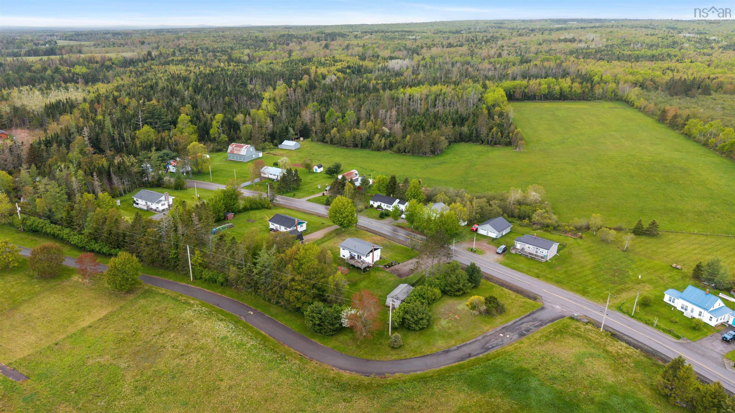 $298,000.00: 914 West North River Road, North River