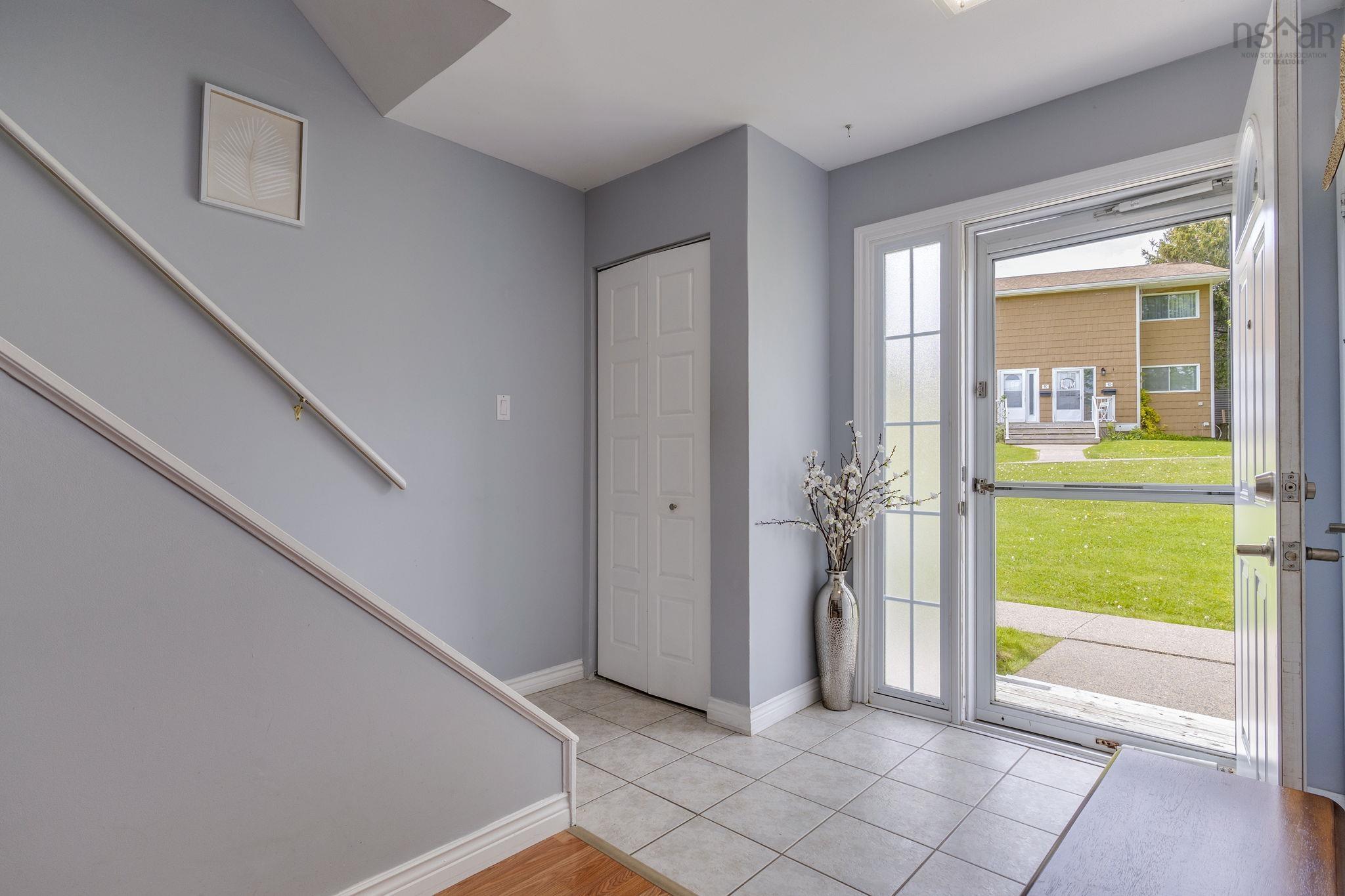 $339,900.00: 5A Arklow Drive, Cole Harbour