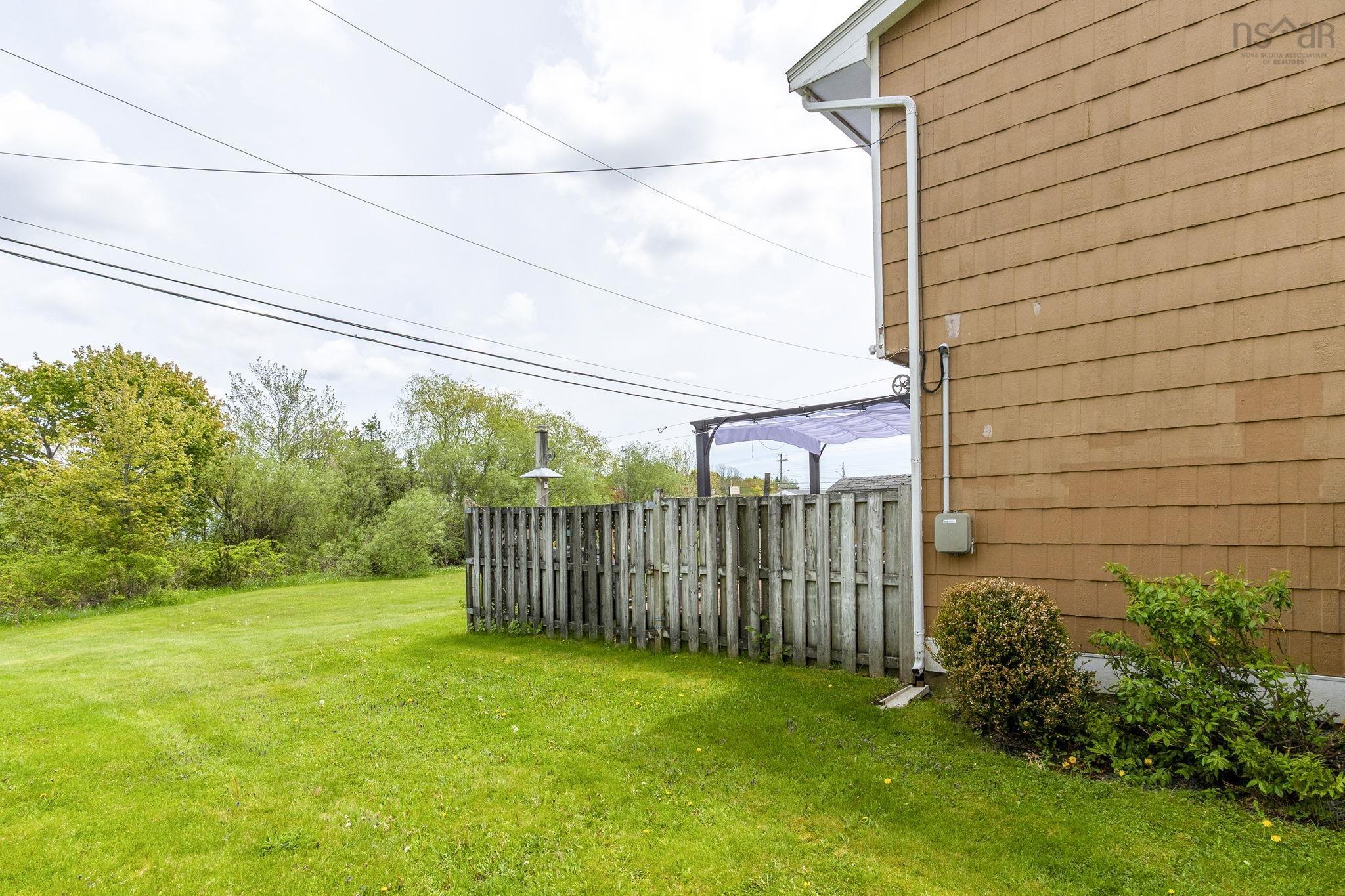 $339,900.00: 5A Arklow Drive, Cole Harbour