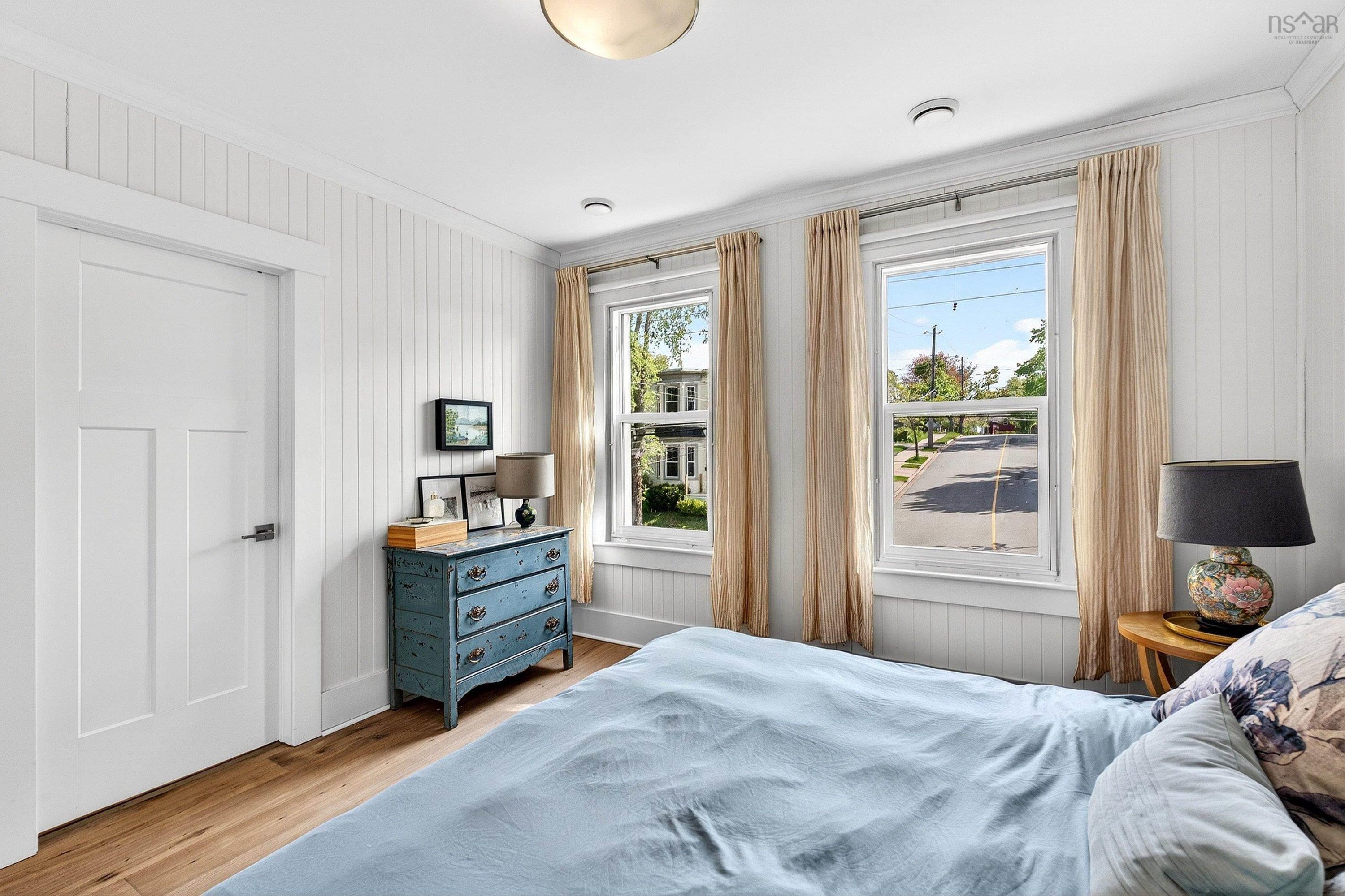$699,900.00: 82 Hawthorne Street, Dartmouth