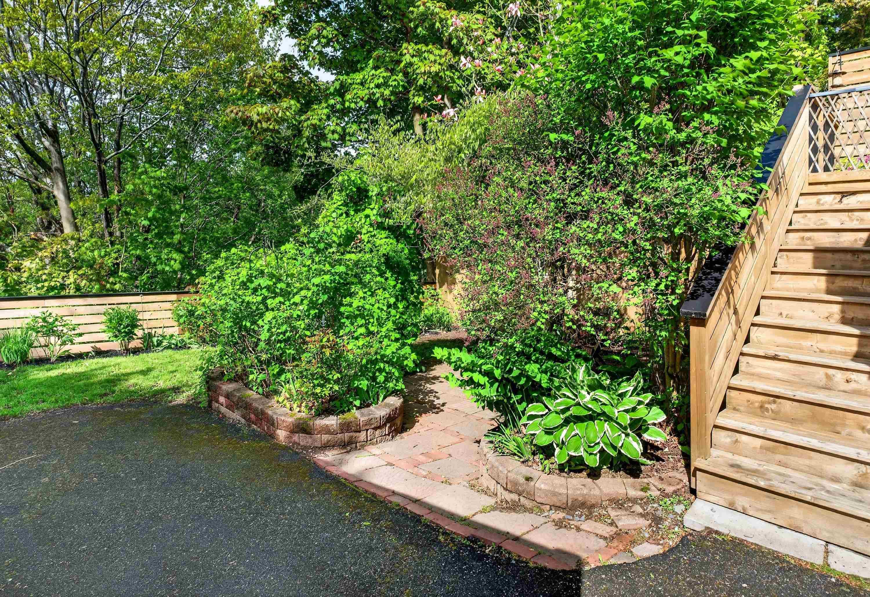 $699,900.00: 82 Hawthorne Street, Dartmouth
