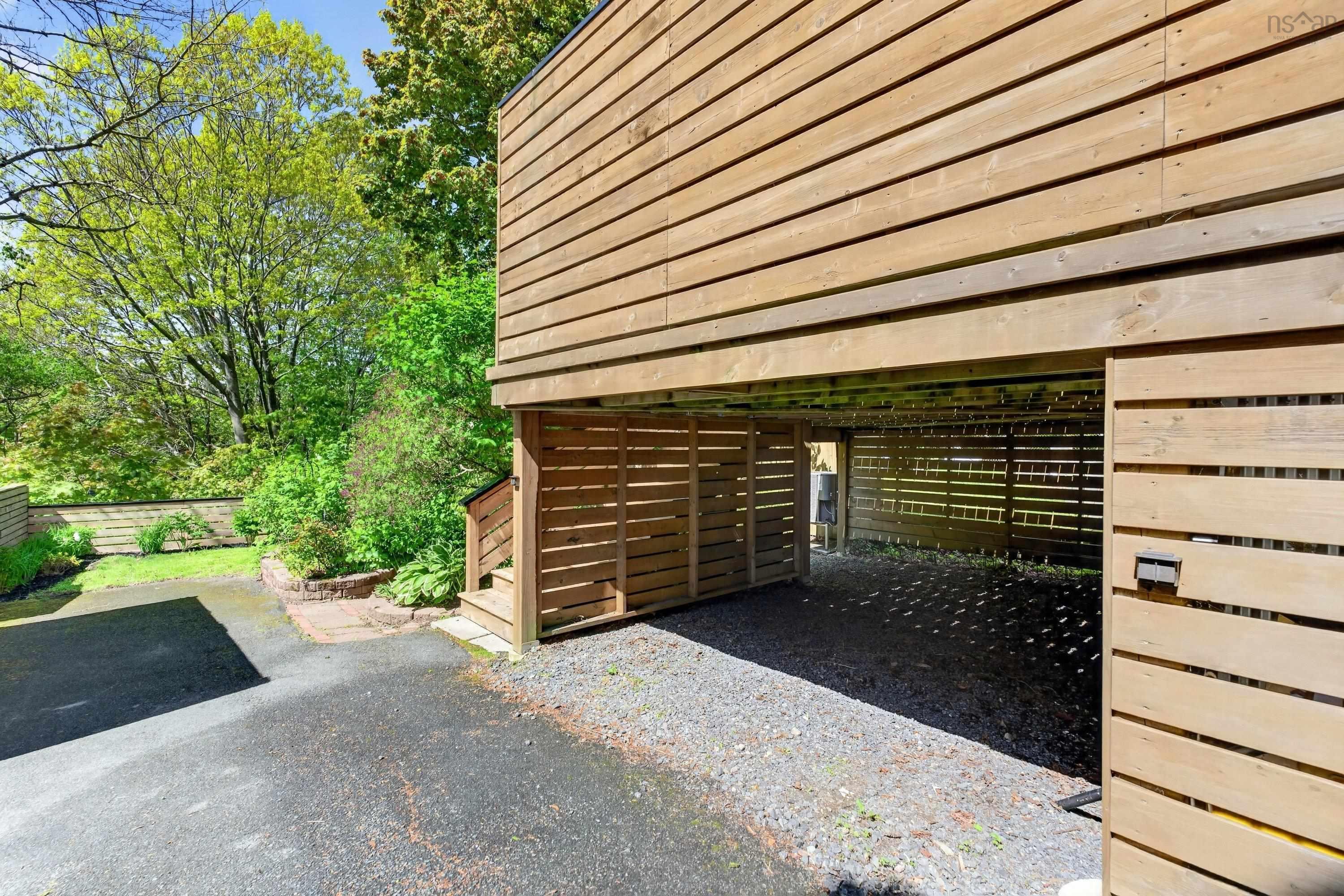 $699,900.00: 82 Hawthorne Street, Dartmouth