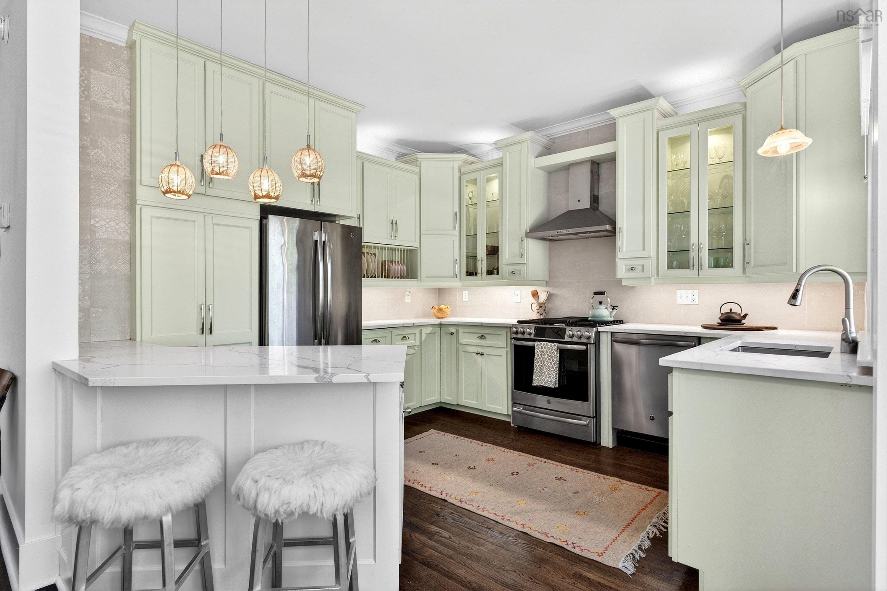 $699,900.00: 82 Hawthorne Street, Dartmouth