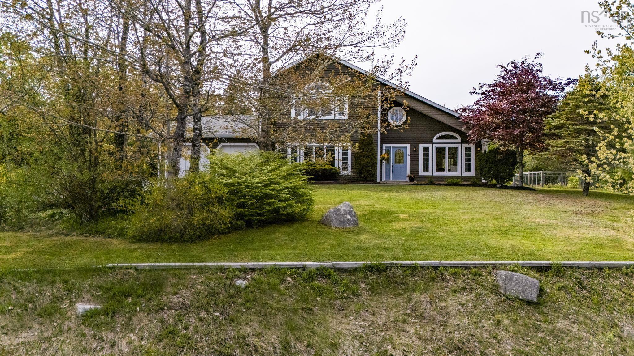 $629,900.00: 45 Fiddle Parkway, Hatchet Lake
