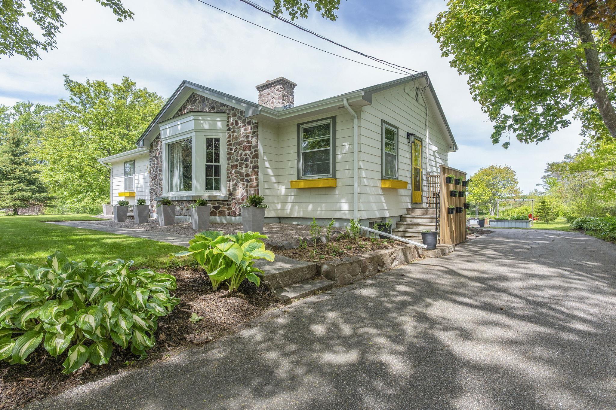 $345,000.00: 76 South Street, Carleton Corner