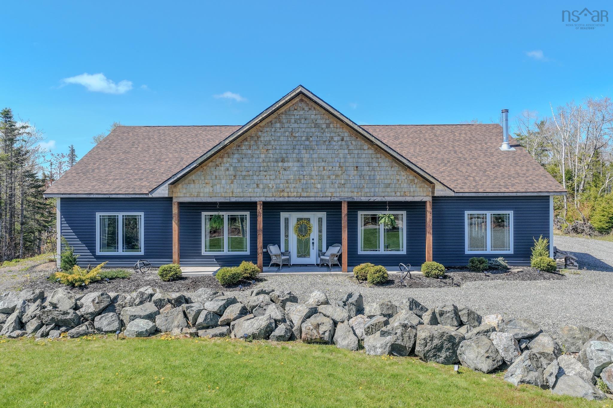 $669,000.00: 244 Aspen Grove, Howie Centre