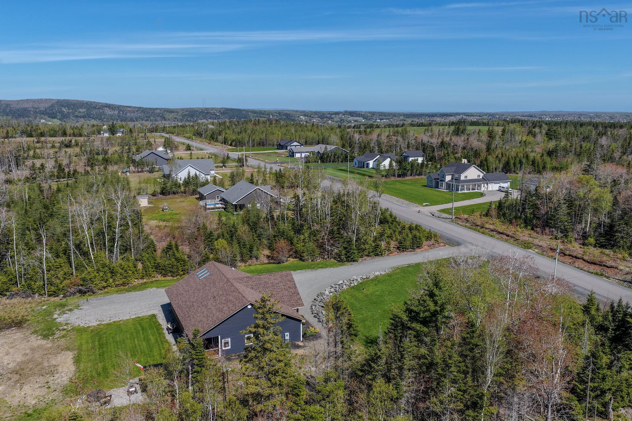 $669,000.00: 244 Aspen Grove, Howie Centre