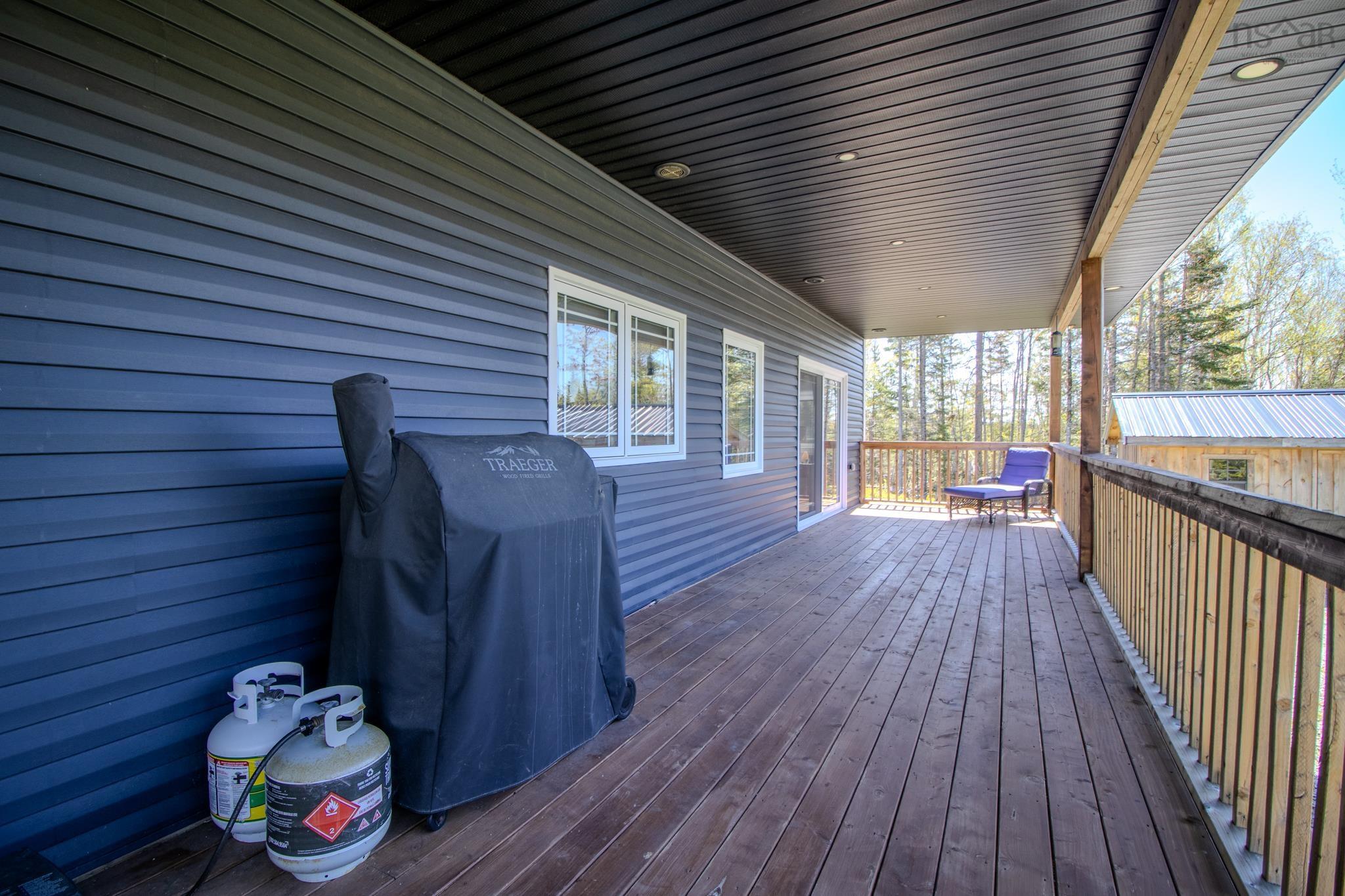 $669,000.00: 244 Aspen Grove, Howie Centre