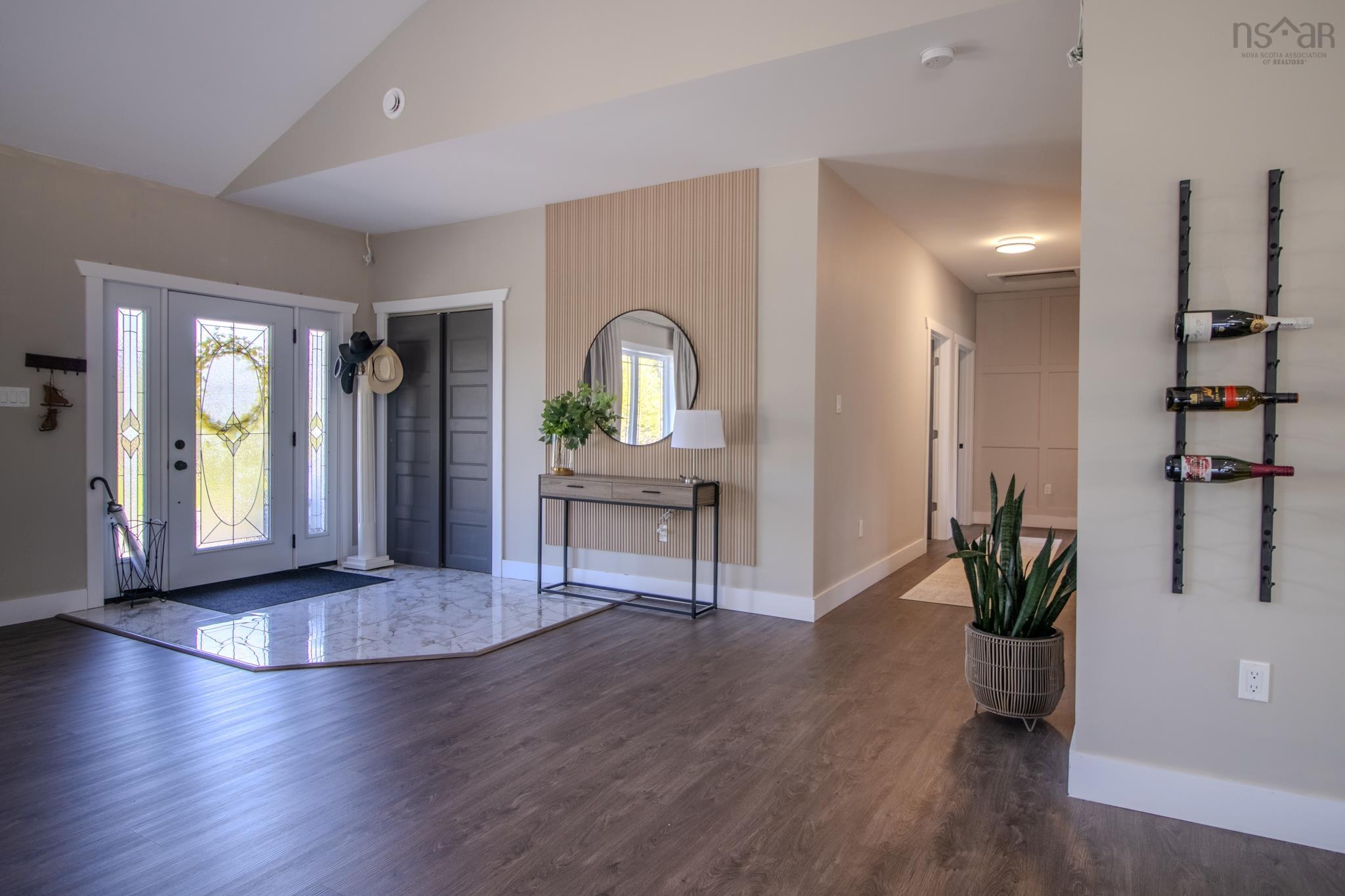 $669,000.00: 244 Aspen Grove, Howie Centre