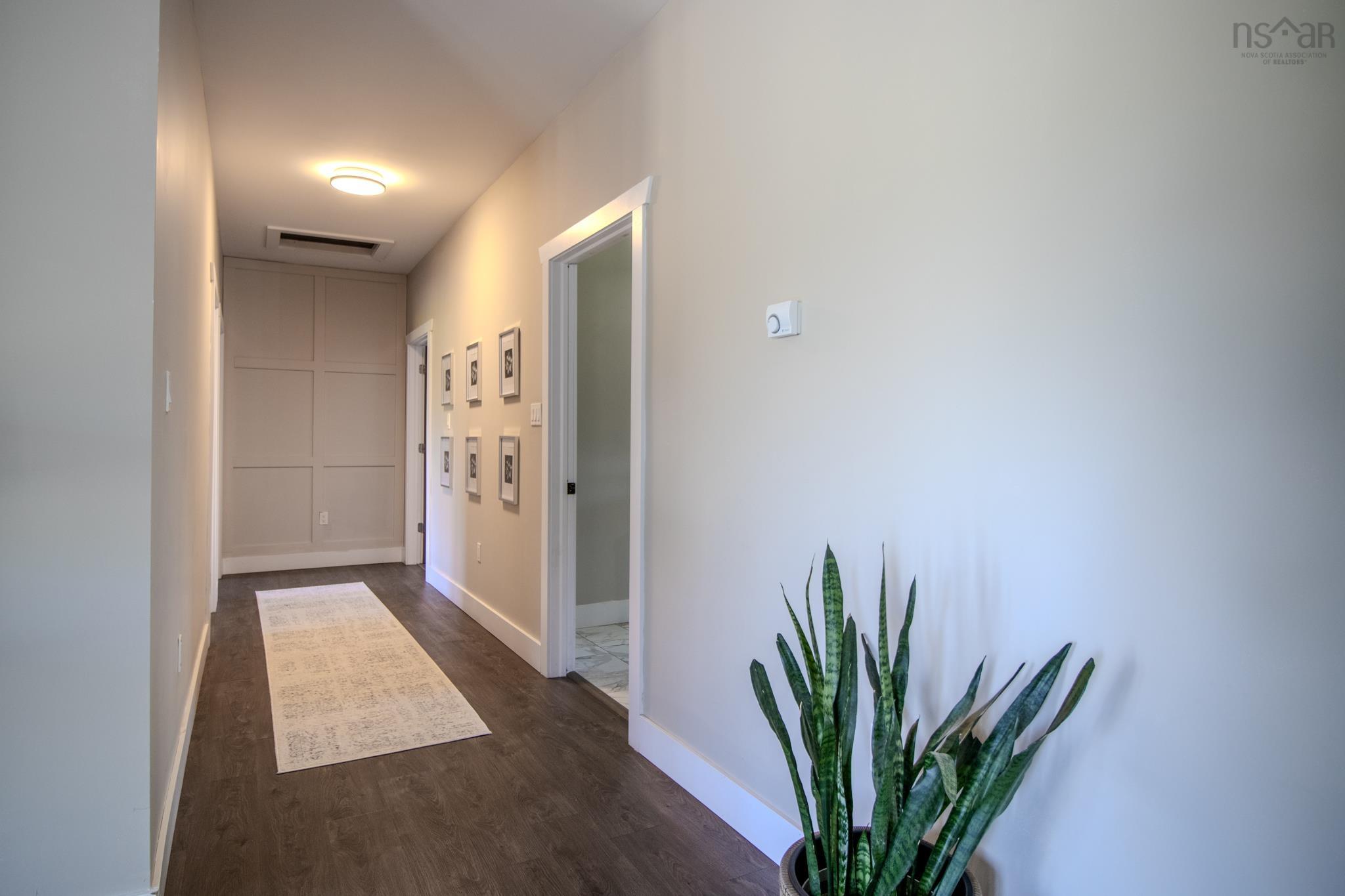 $669,000.00: 244 Aspen Grove, Howie Centre
