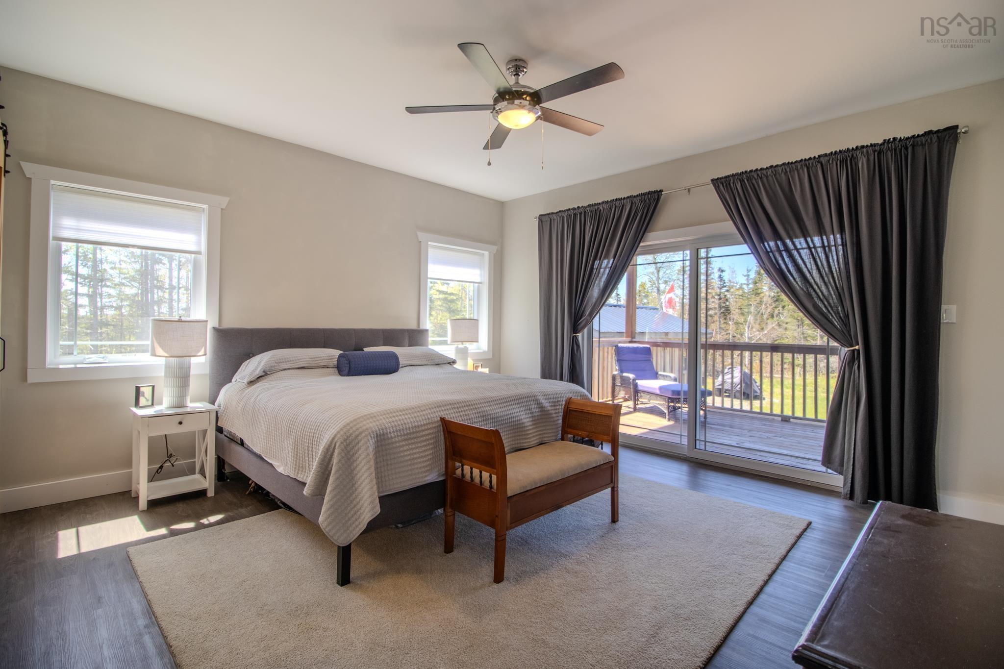 $669,000.00: 244 Aspen Grove, Howie Centre