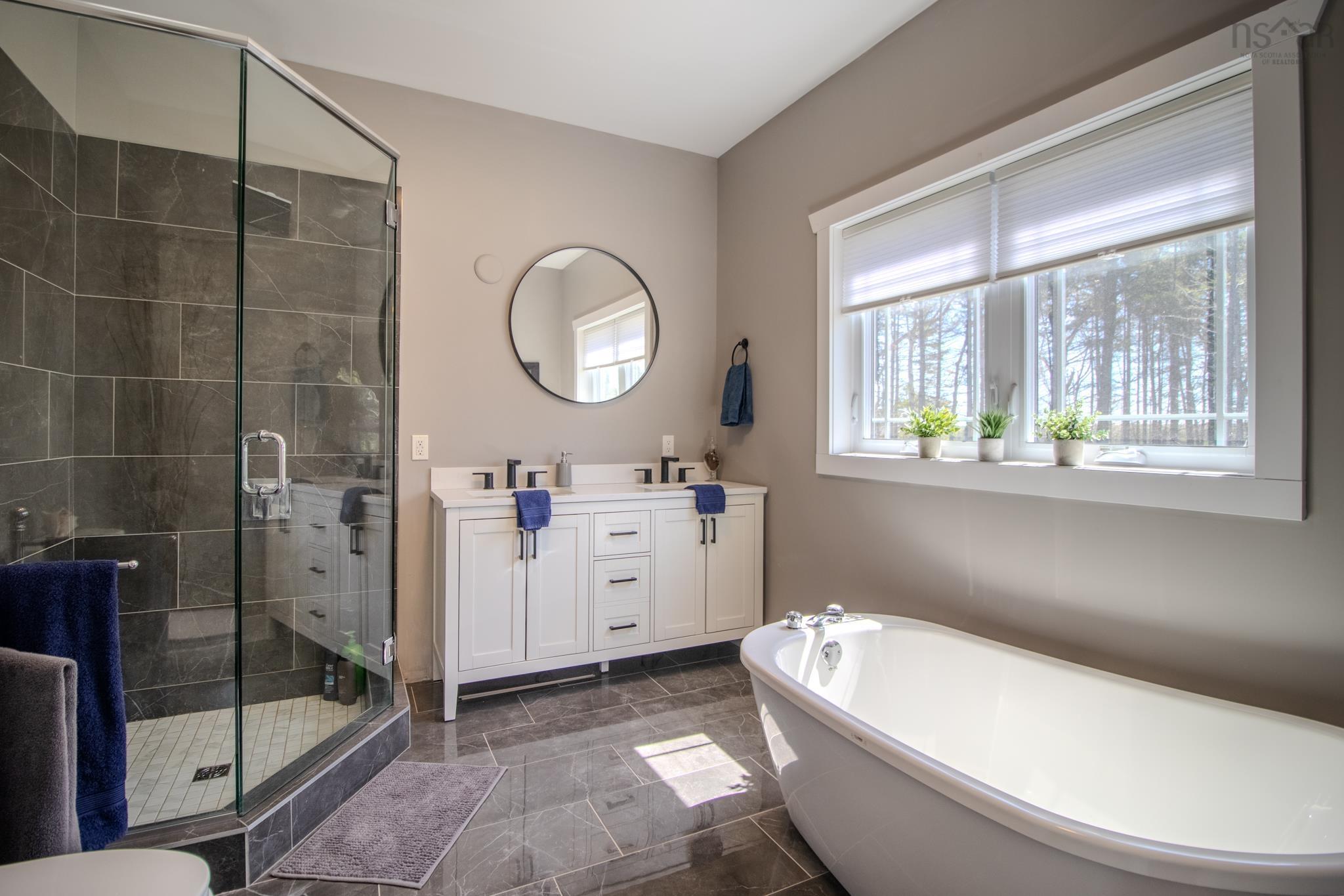 $669,000.00: 244 Aspen Grove, Howie Centre