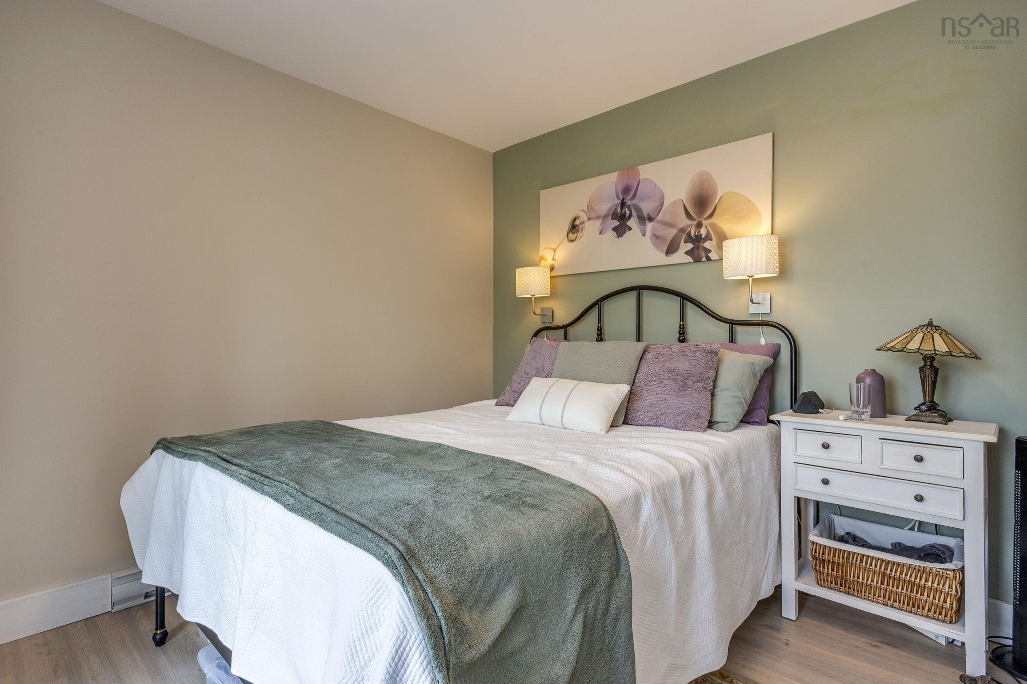 $529,000.00: 8 Alexander Avenue, Waterloo Lake
