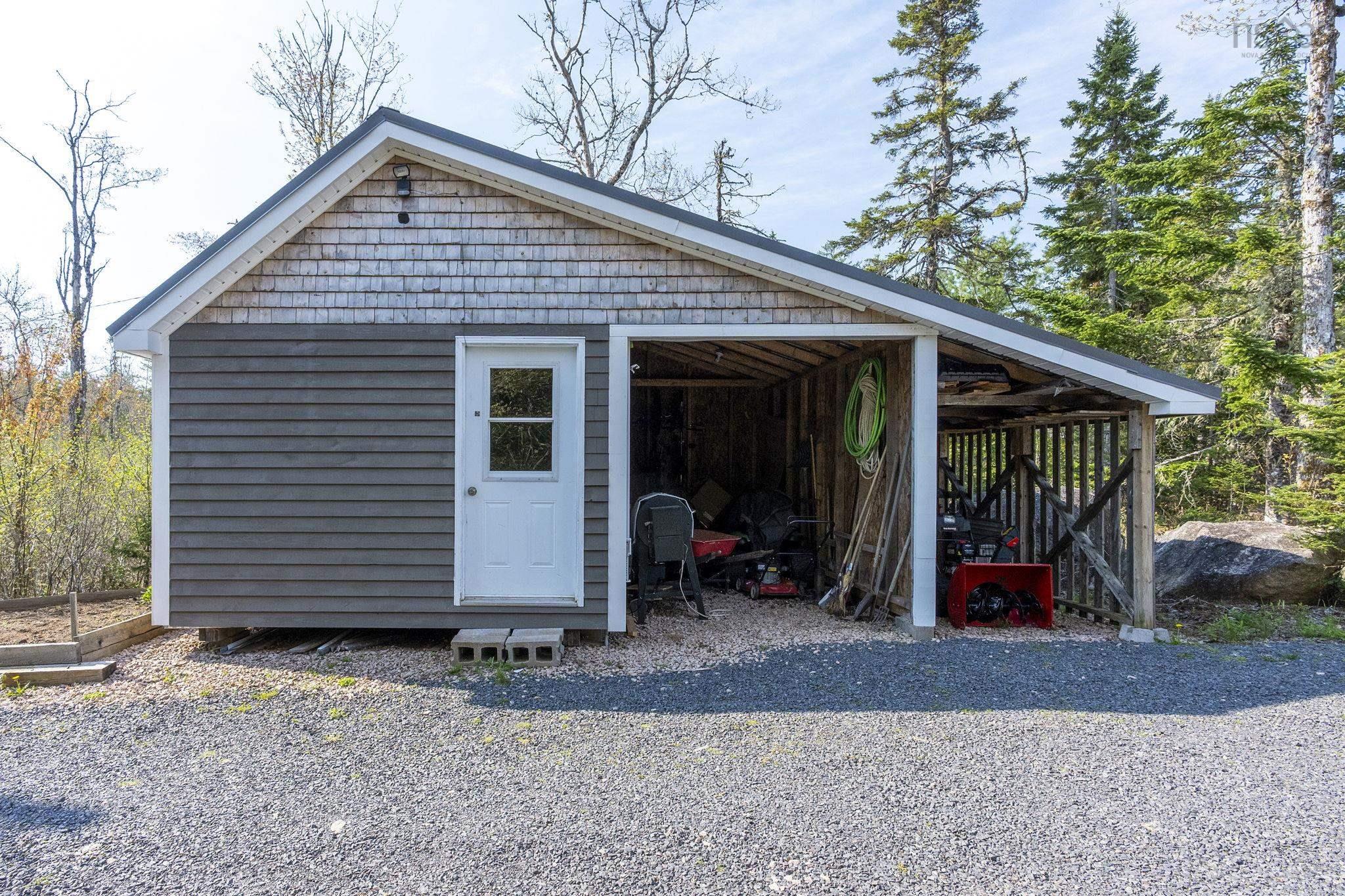 $529,000.00: 8 Alexander Avenue, Waterloo Lake