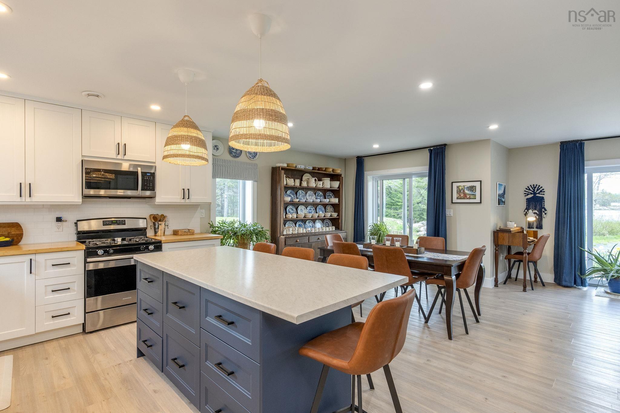 $529,000.00: 8 Alexander Avenue, Waterloo Lake