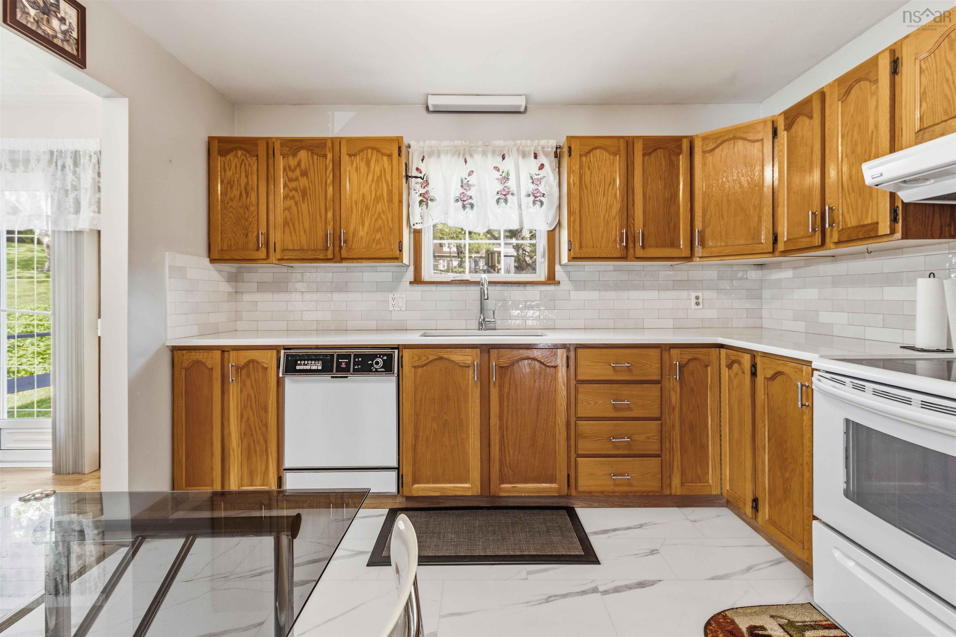 $549,900.00: 41 Churchill Downs Circle, Lower Sackville