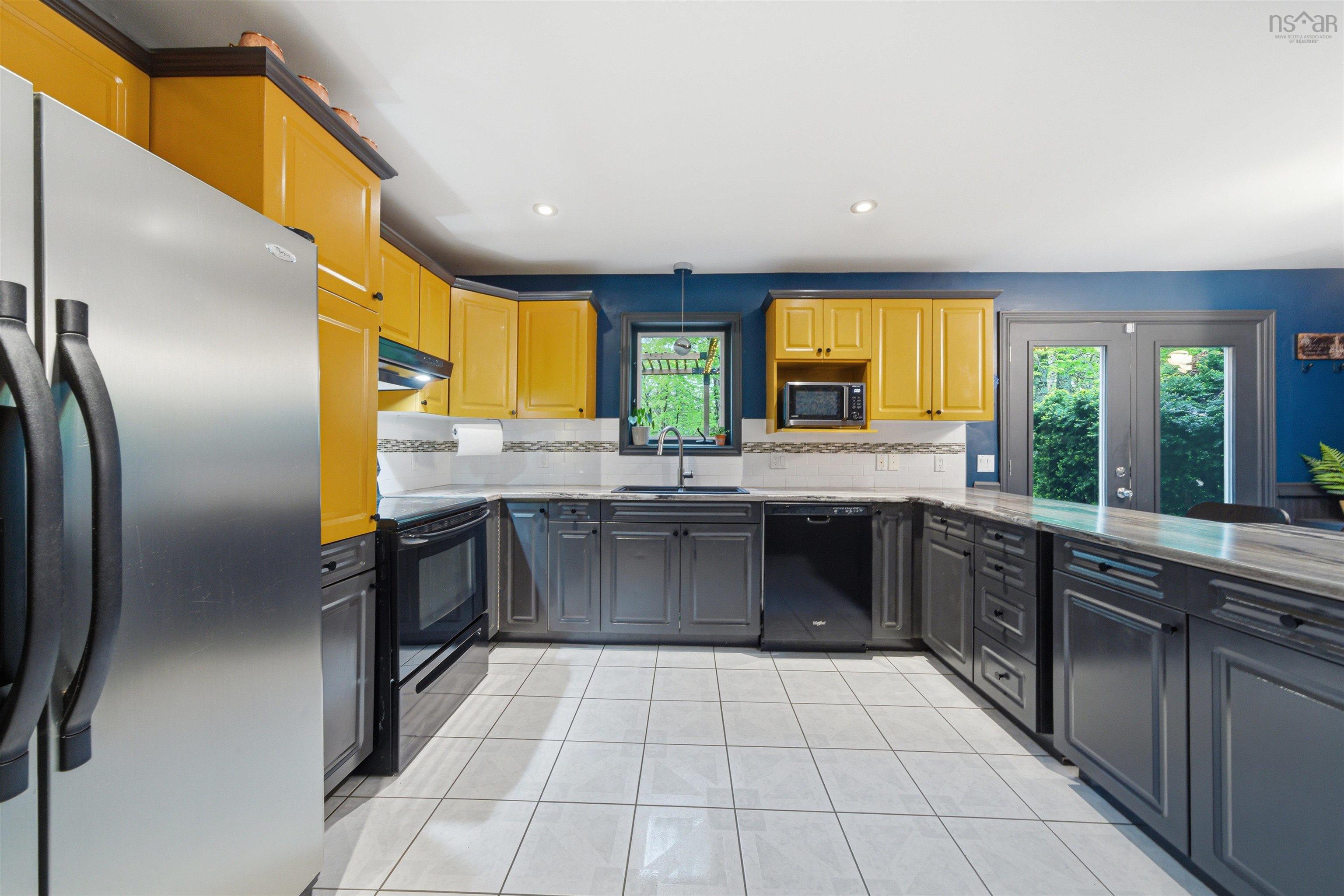 65 Lakehill Drive, Dartmouth, NS (MLS 202613114)