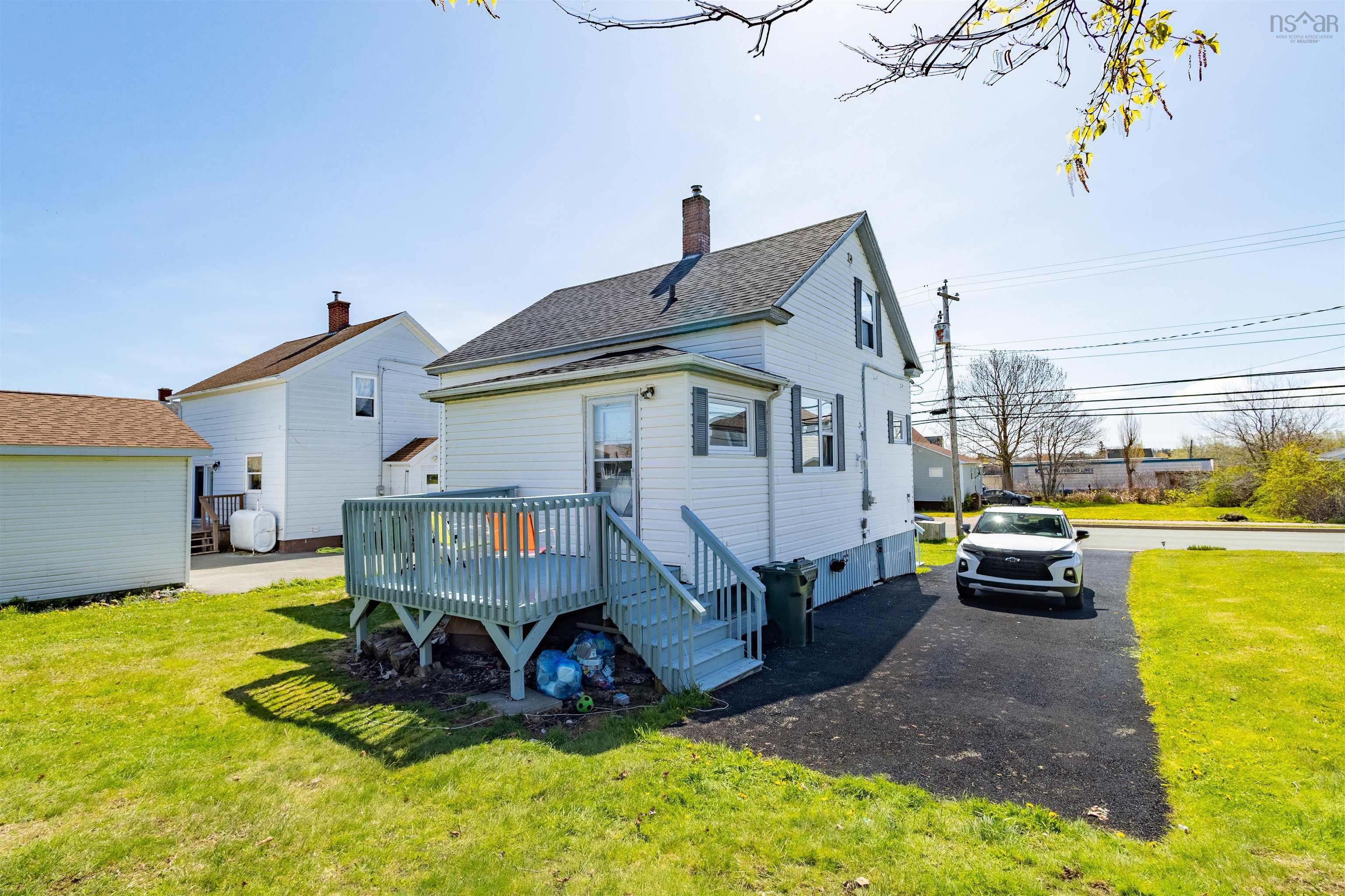 $219,000.00: 24 Highland Street   B1A 2T5 Street, Glace Bay