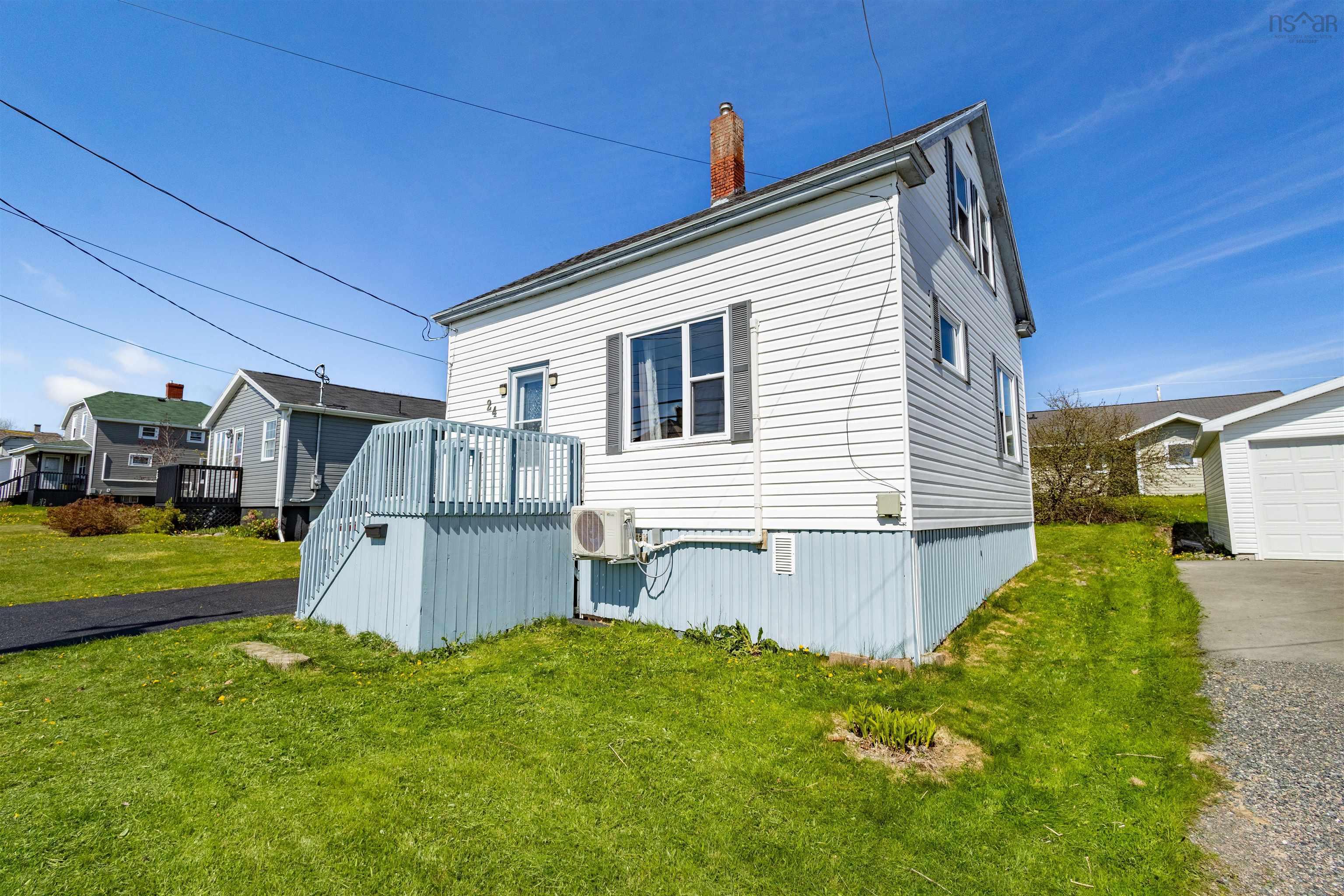 $219,000.00: 24 Highland Street   B1A 2T5 Street, Glace Bay