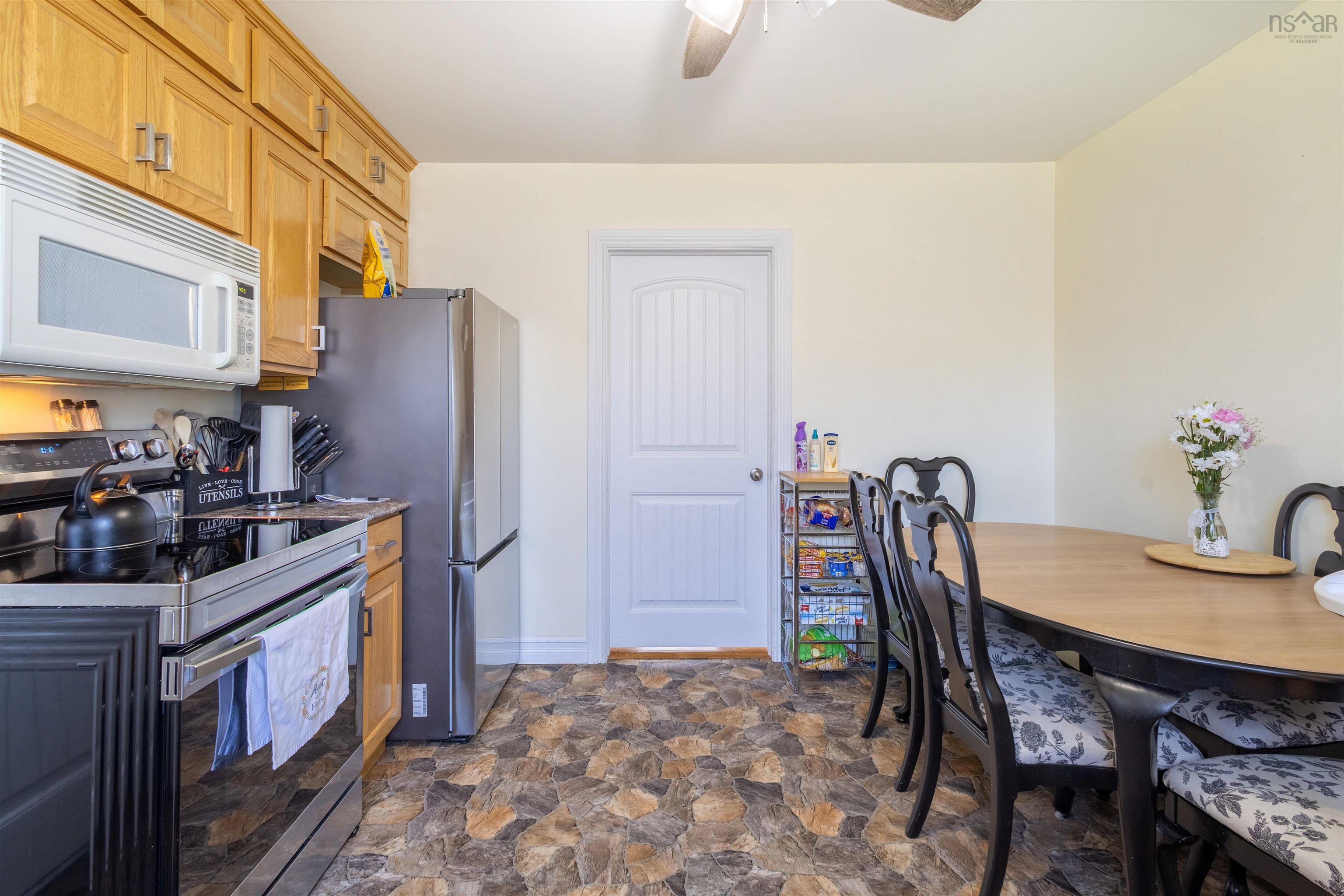 $219,000.00: 24 Highland Street   B1A 2T5 Street, Glace Bay