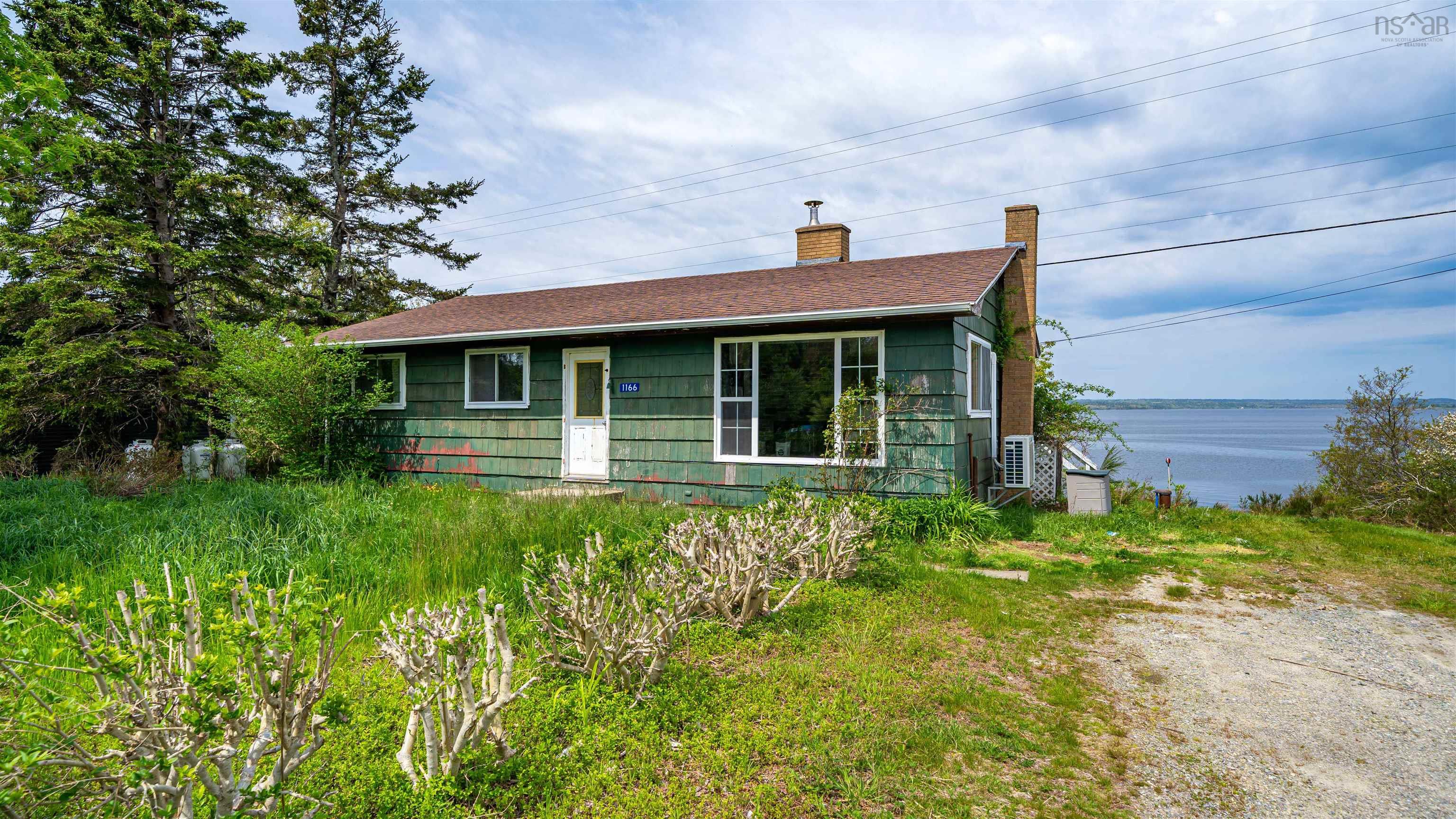 $269,900.00: 1166 Sandy Point Road, Shelburne