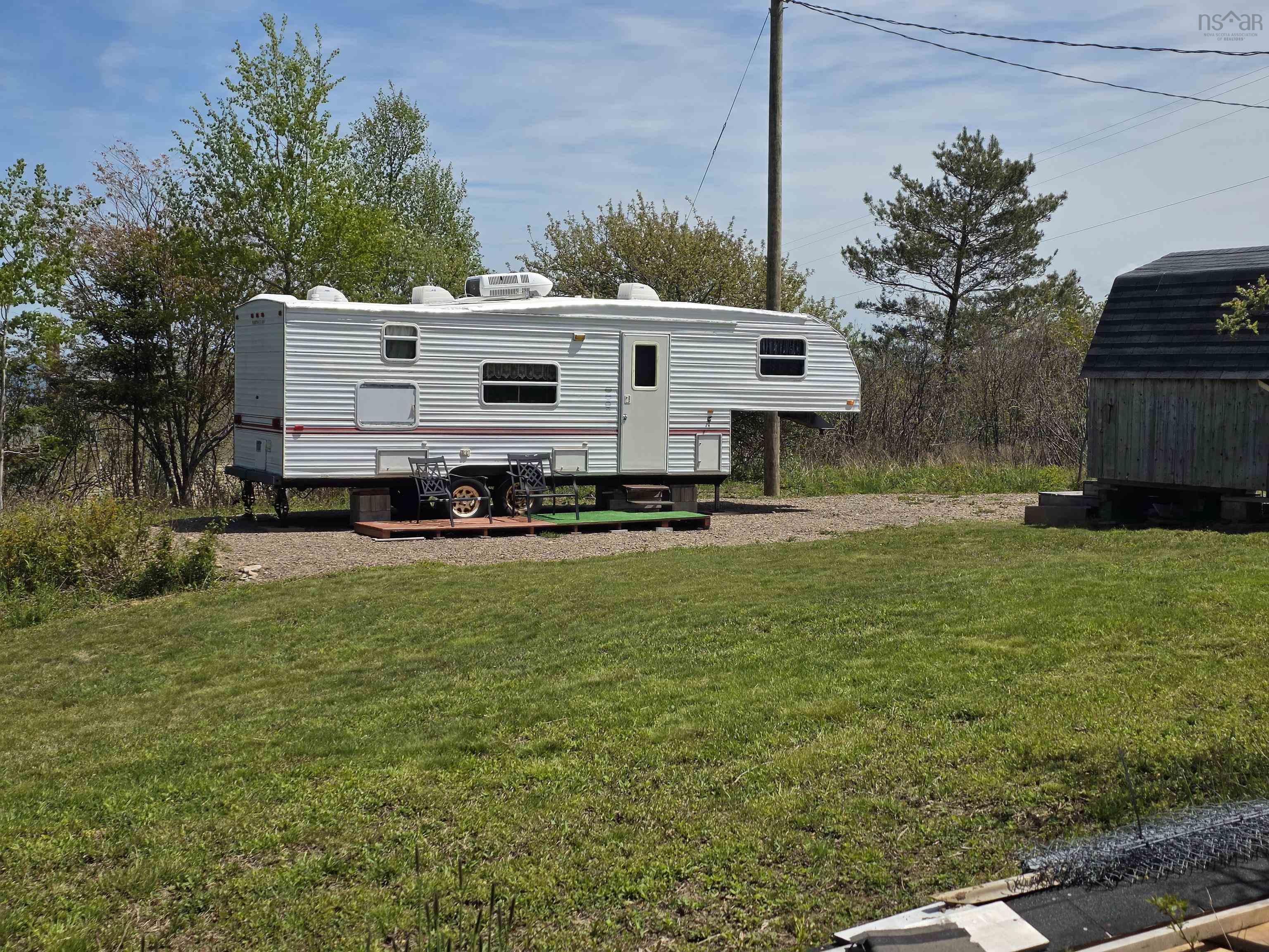 $40,900.00: 4827 209 Highway, Spencers Island