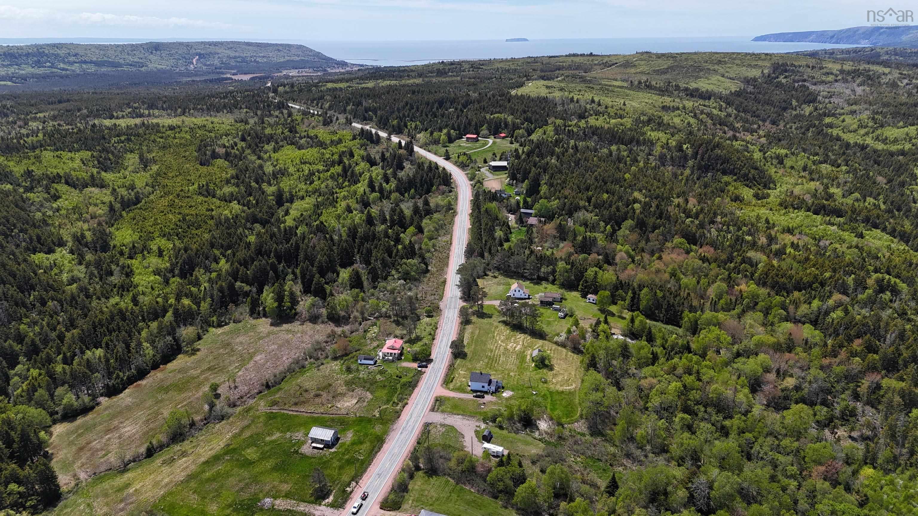 $40,900.00: 4827 209 Highway, Spencers Island