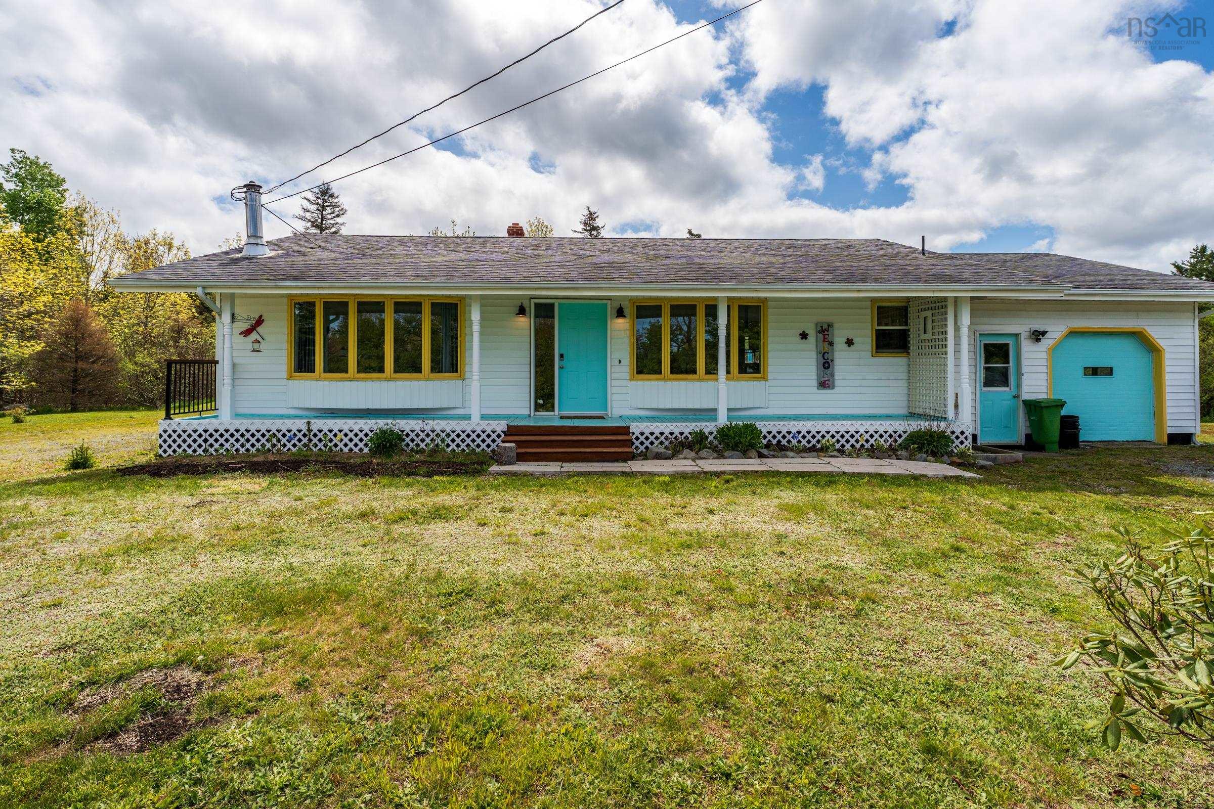 $352,500.00: 7784 Highway 101, Plympton