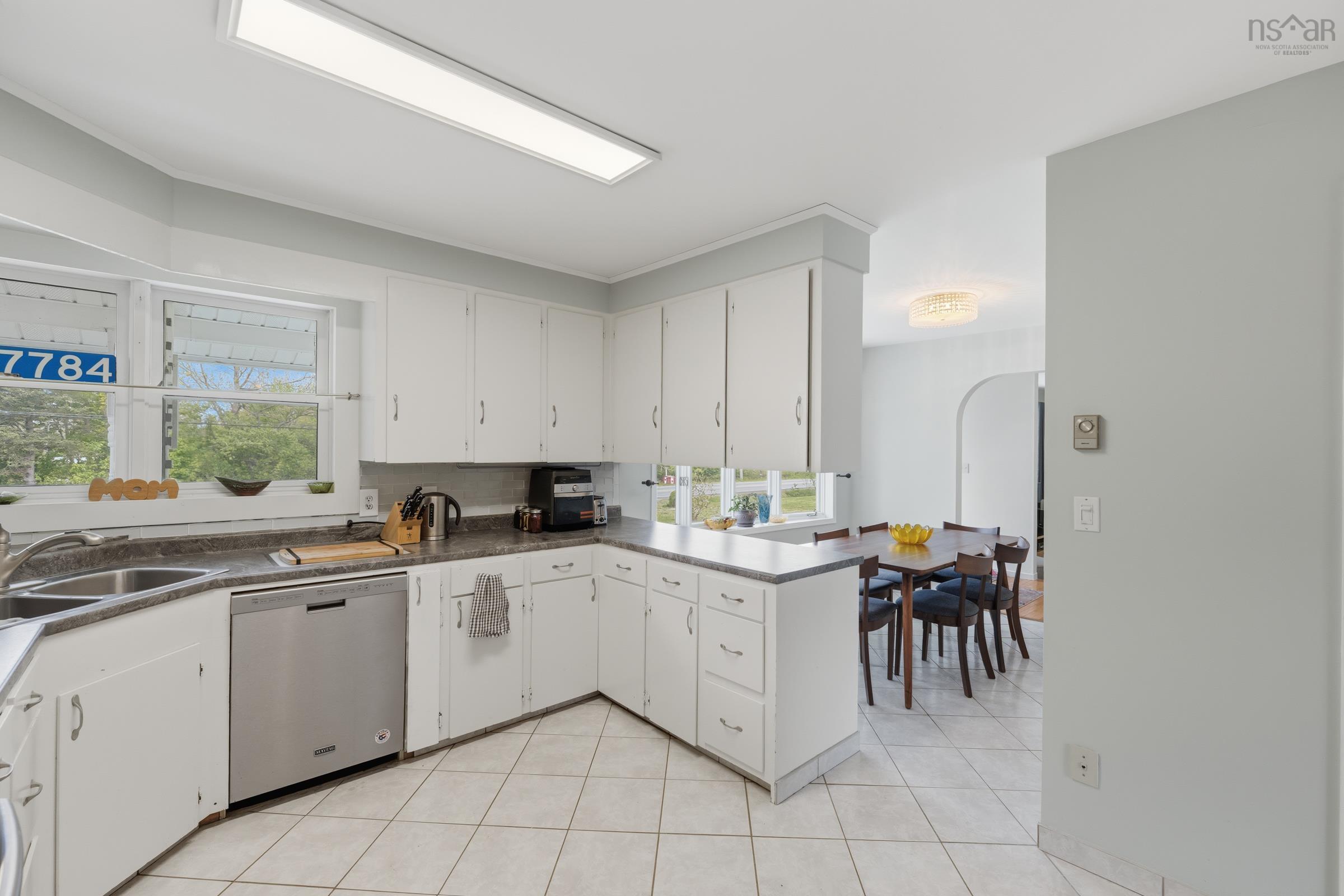$352,500.00: 7784 Highway 101, Plympton
