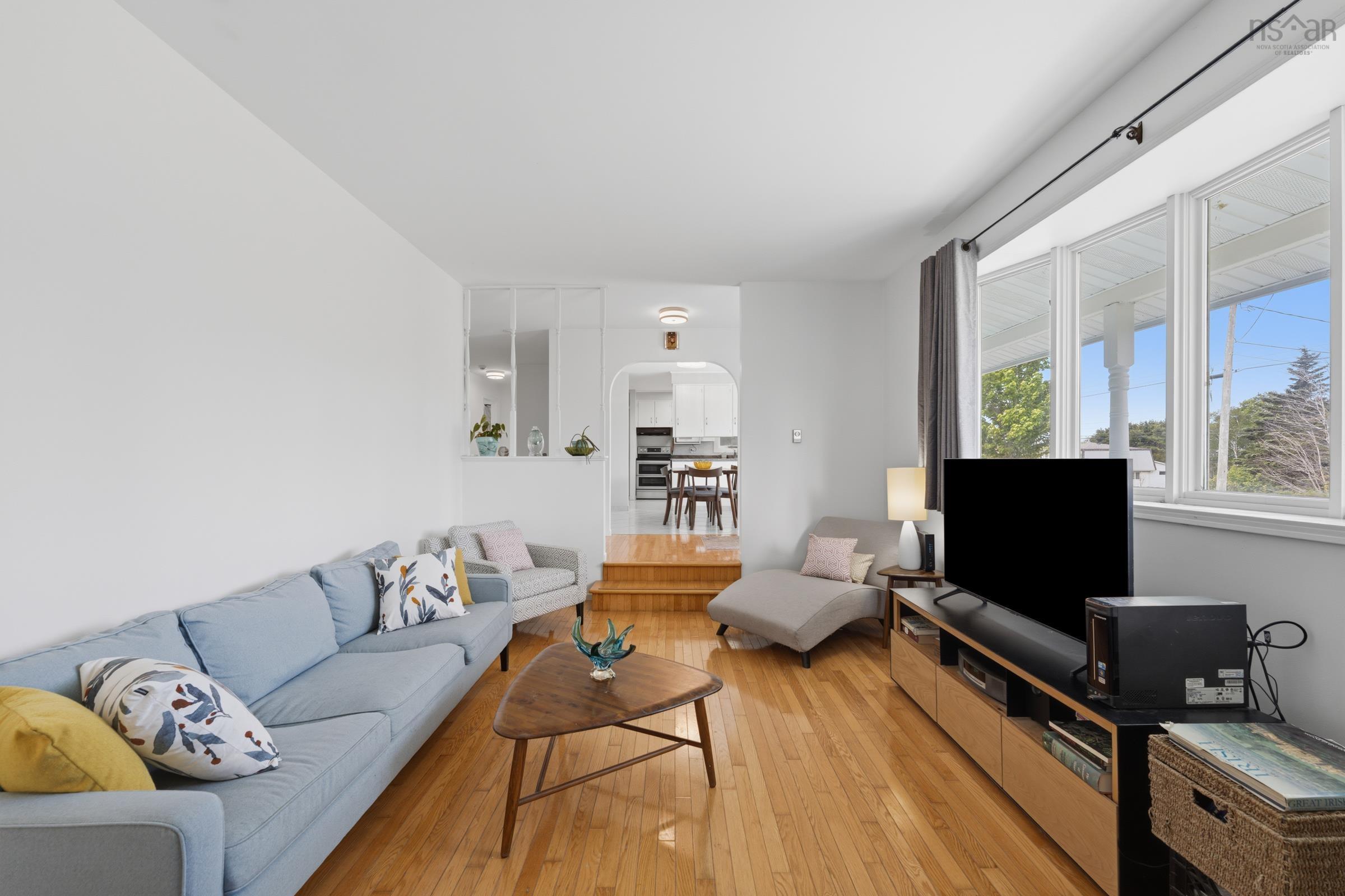 $352,500.00: 7784 Highway 101, Plympton