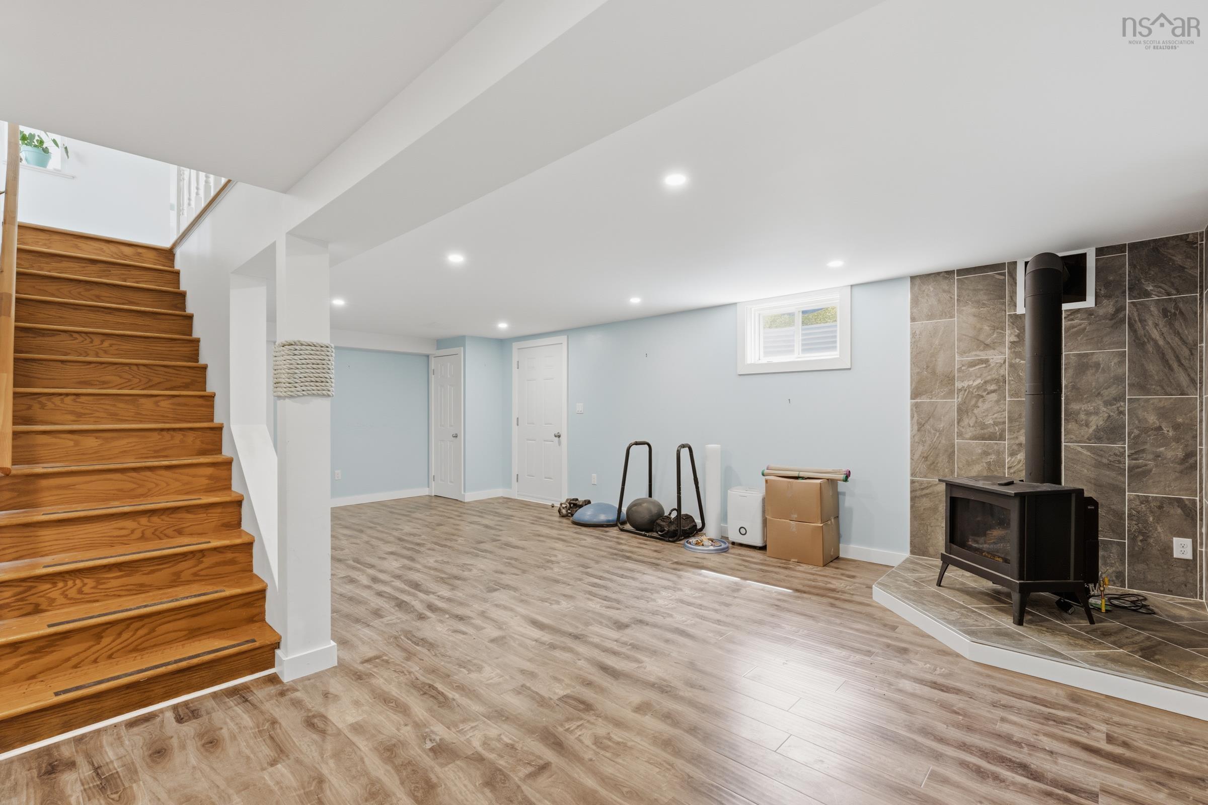 $352,500.00: 7784 Highway 101, Plympton