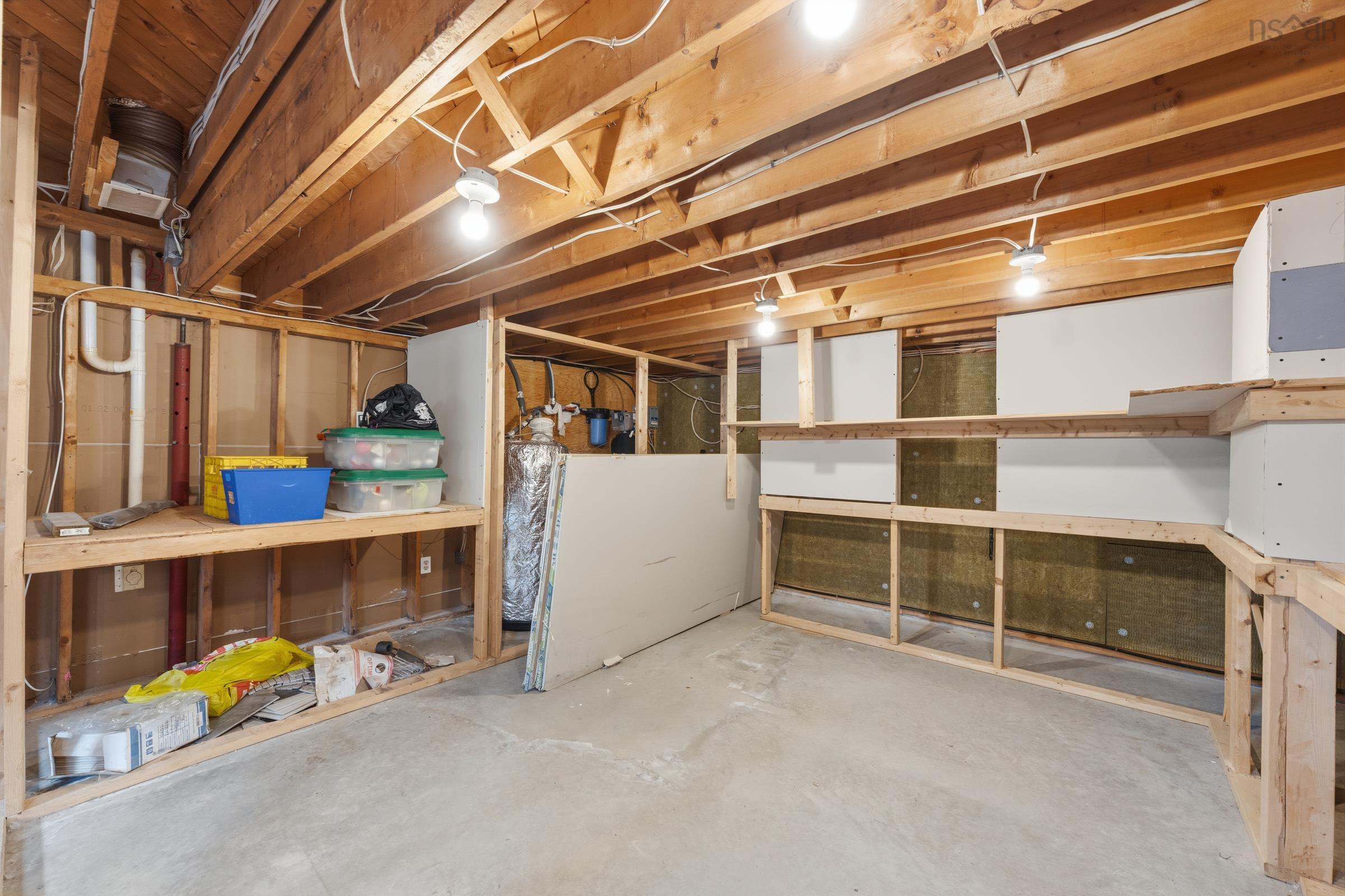 $352,500.00: 7784 Highway 101, Plympton