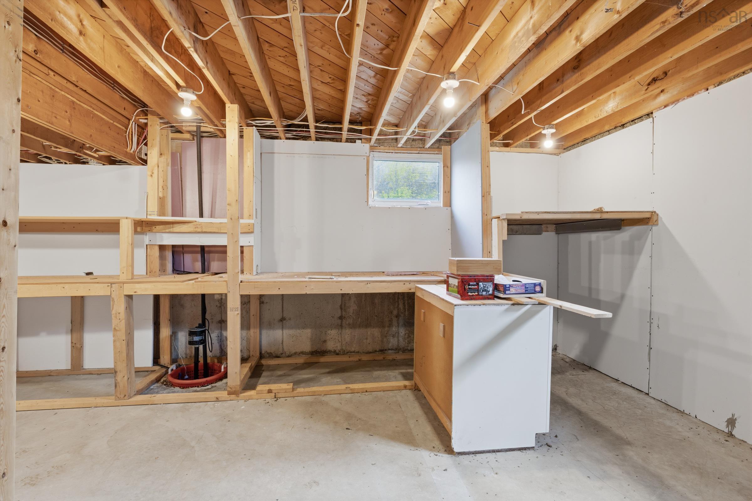 $352,500.00: 7784 Highway 101, Plympton