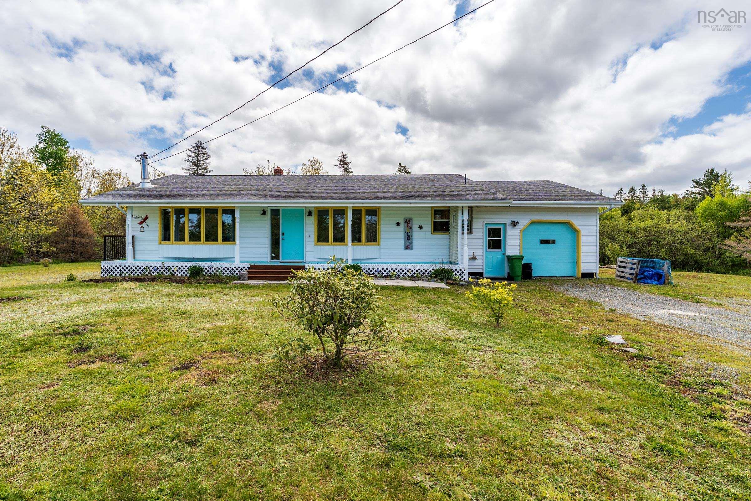 $352,500.00: 7784 Highway 101, Plympton